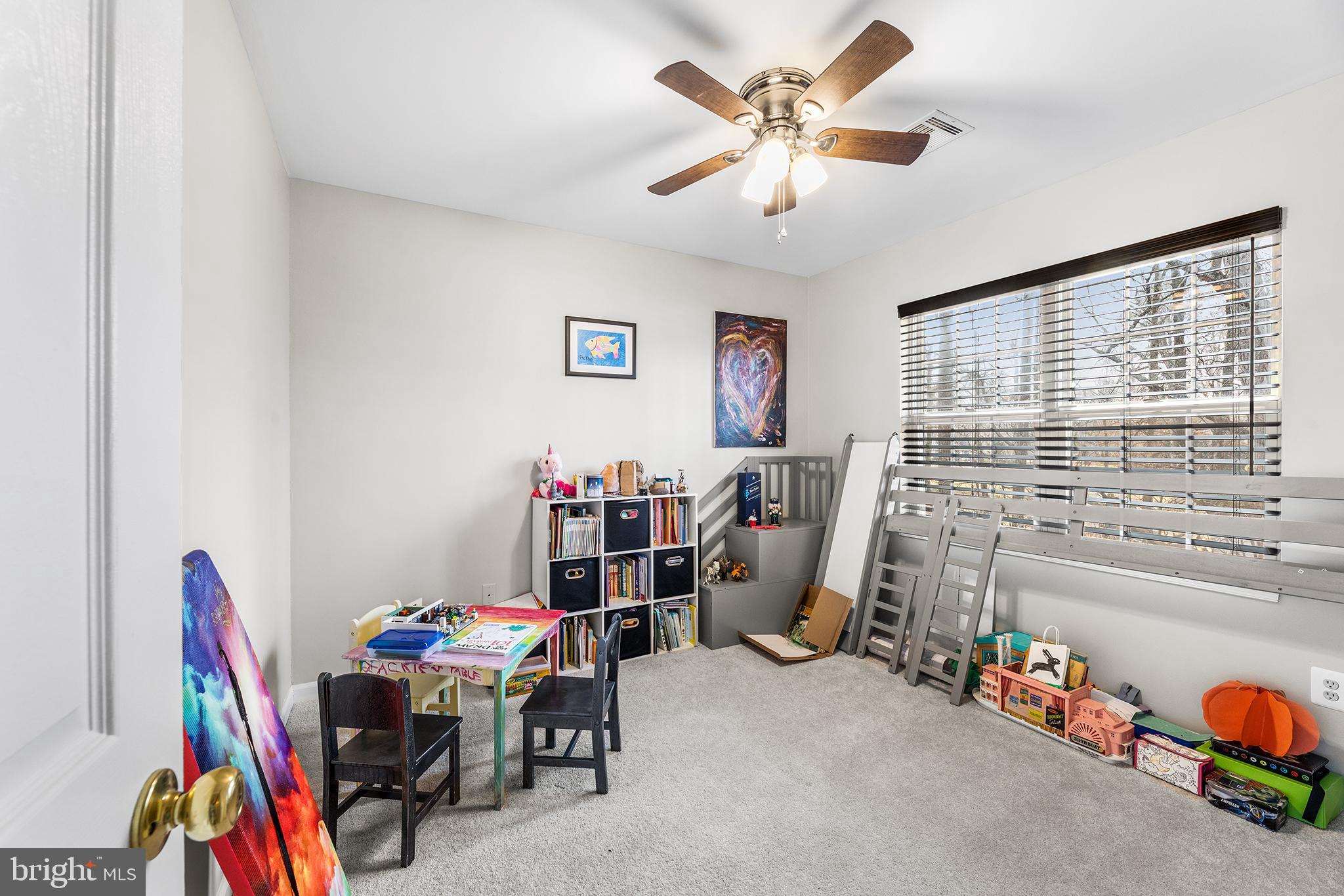 WHITE COVE - Residential