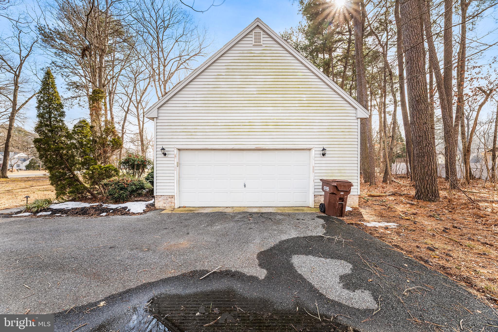 WHITE COVE - Residential