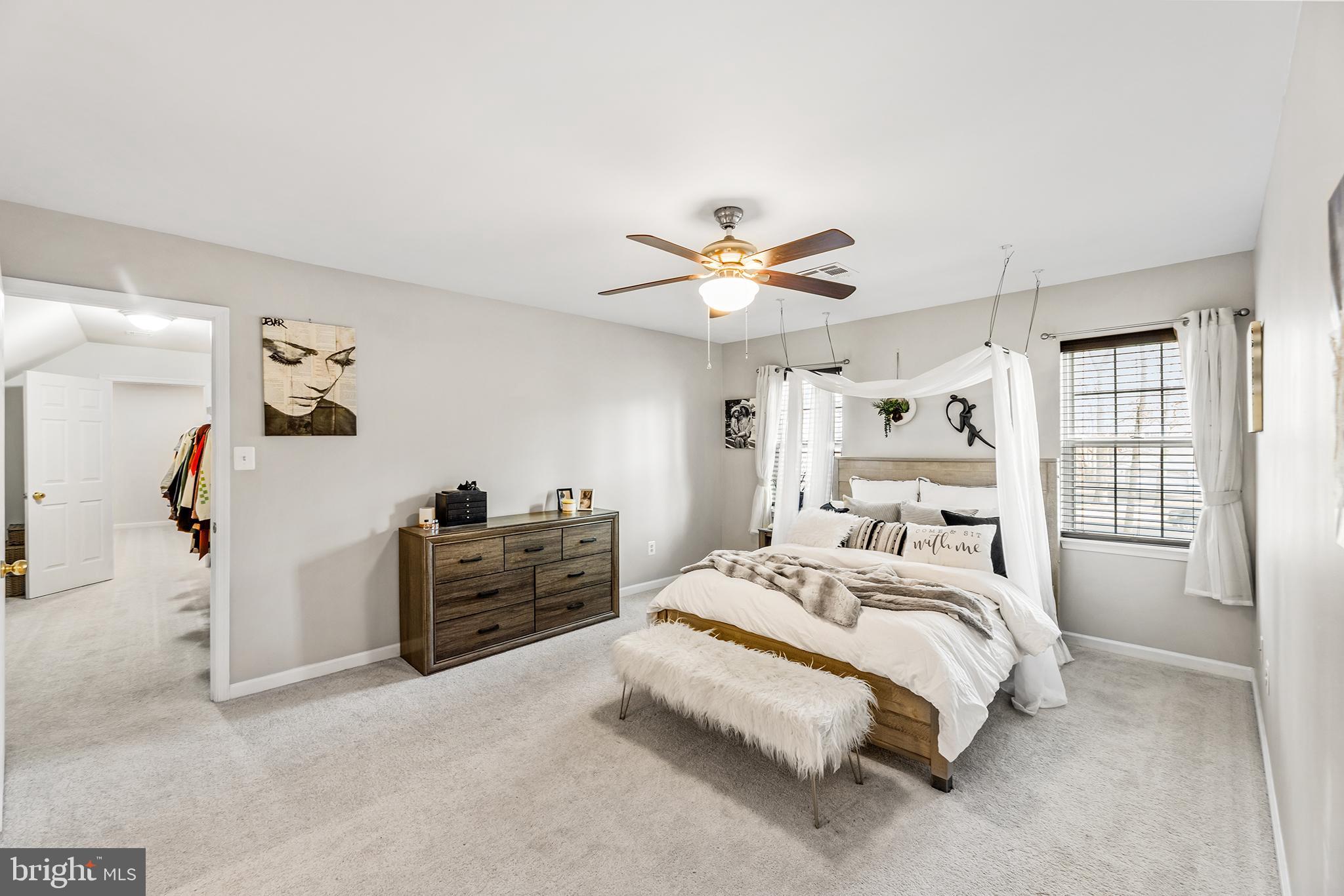 WHITE COVE - Residential