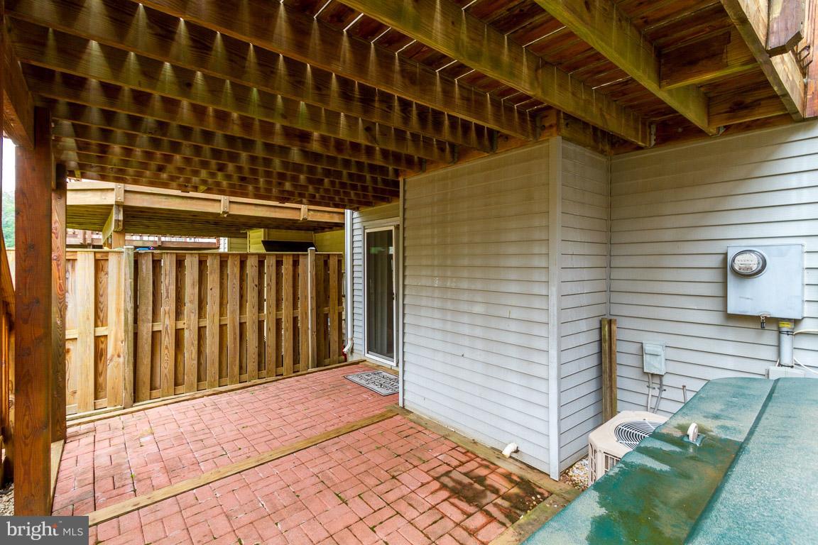 ASHBURN FARM - Residential