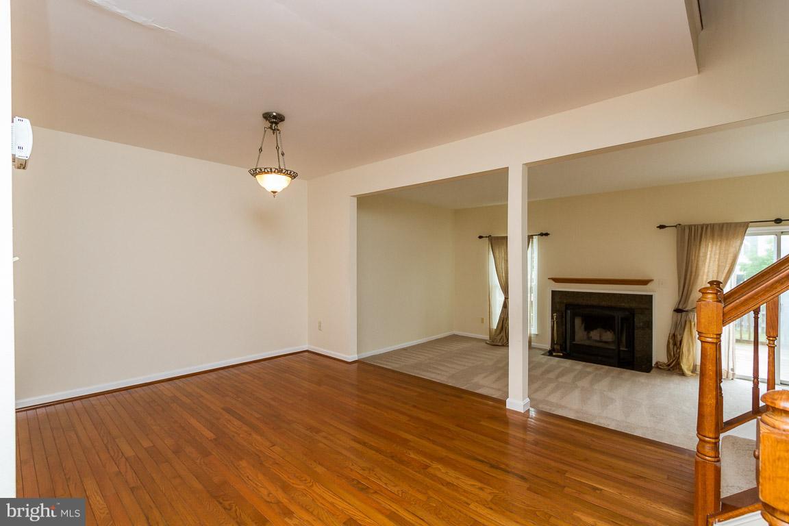 ASHBURN FARM - Residential