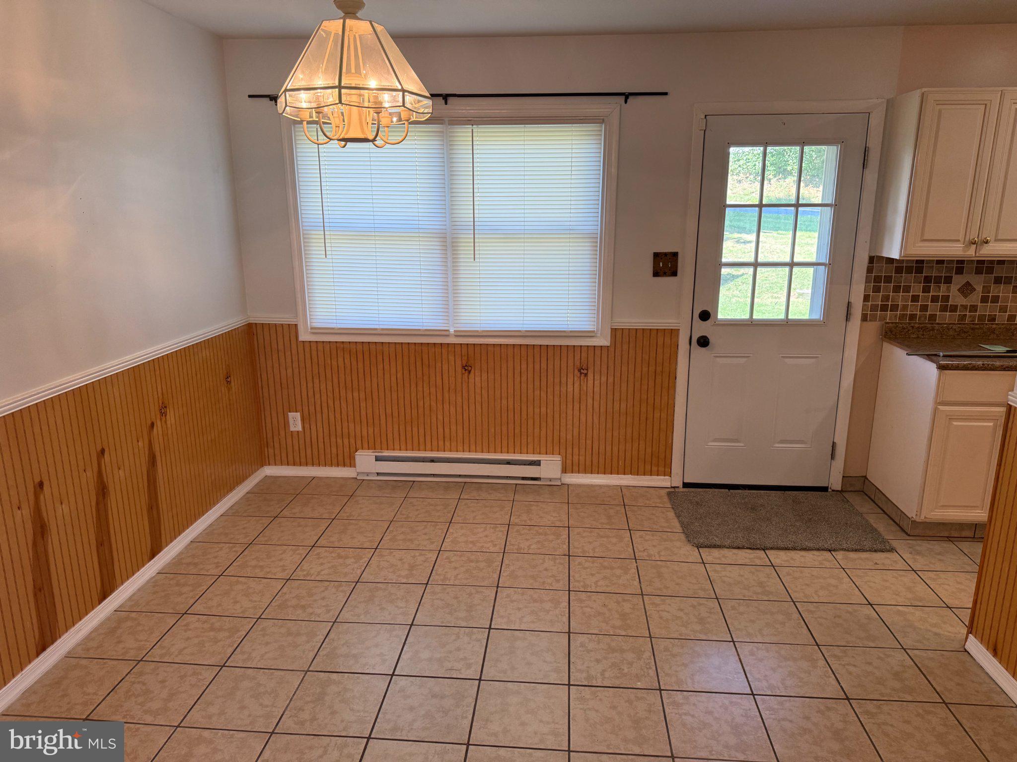 2677 WILLIAMSBURG CIRCLE