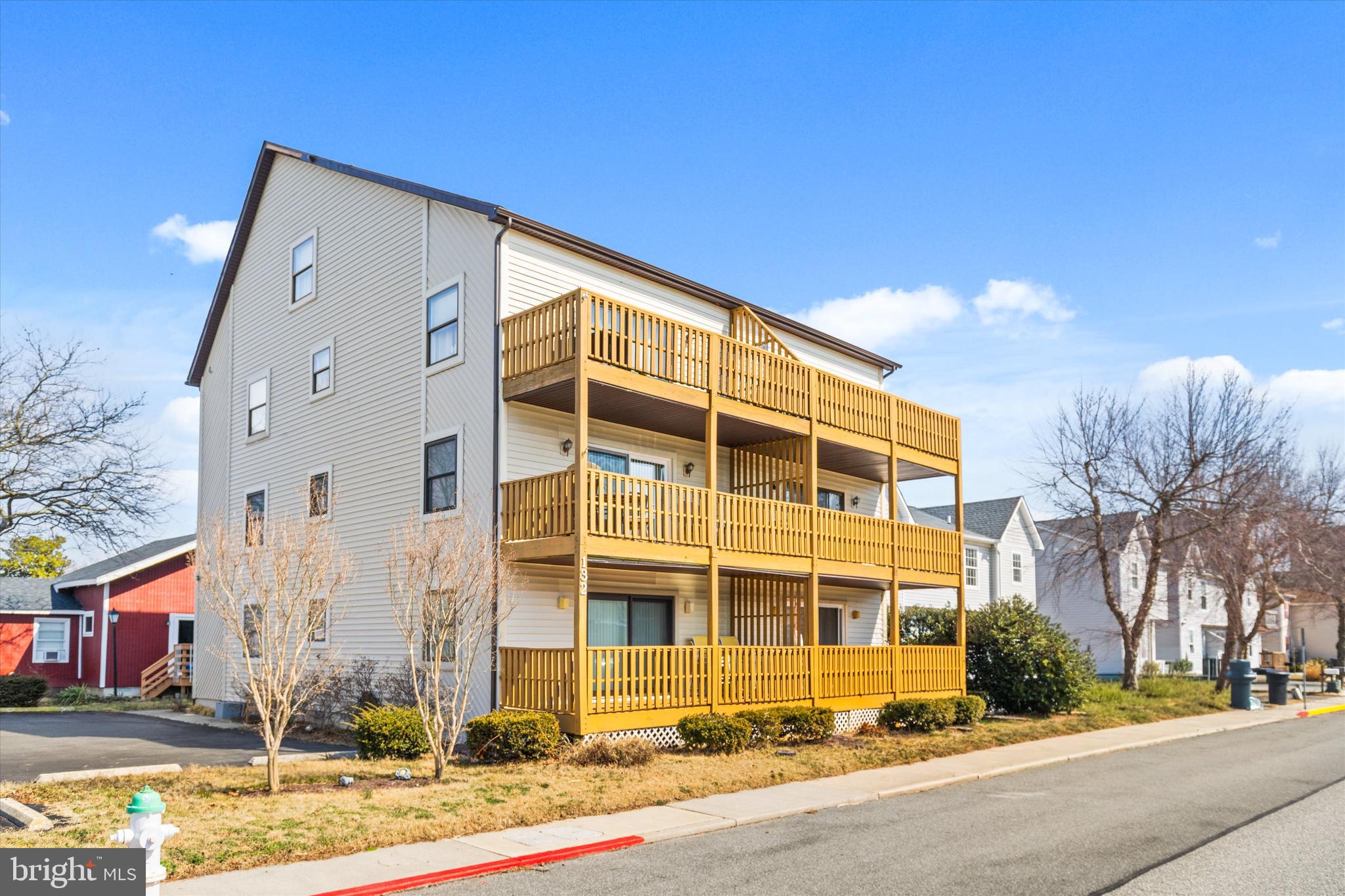 132 JAMESTOWN ROAD 4