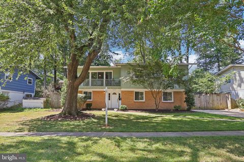 Photo of 4708 Levada Terrace, ROCKVILLE, MD 20853 (MLS # MDMC2196978)