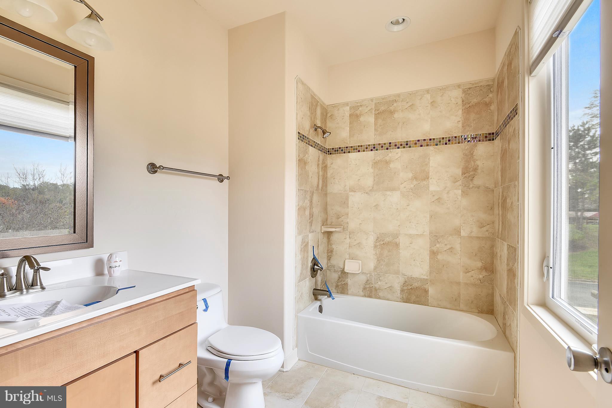 WOODMORE-RESUB-PLAT 5> - Residential