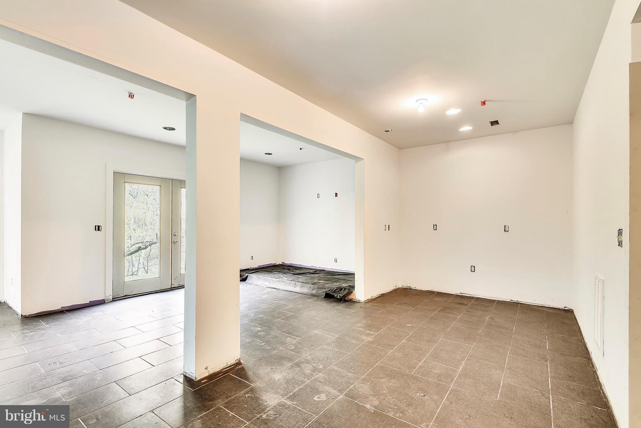 WOODMORE-RESUB-PLAT 5> - Residential