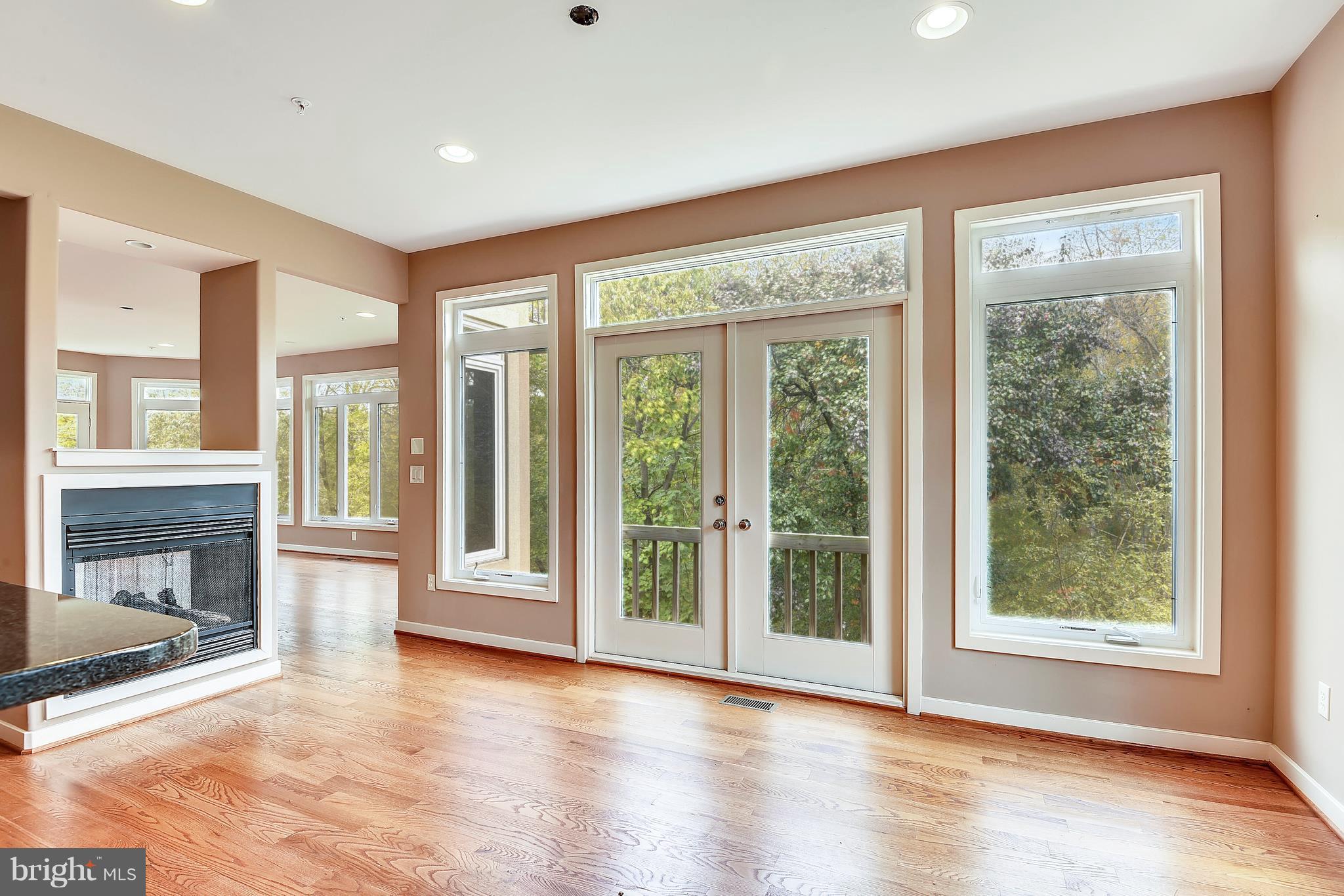 WOODMORE-RESUB-PLAT 5> - Residential