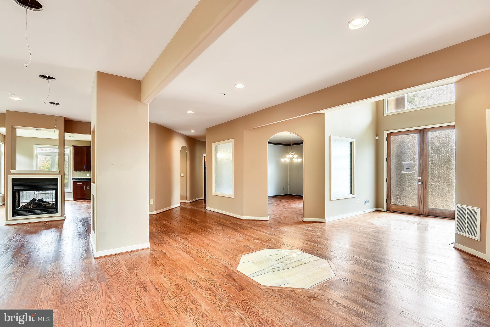 WOODMORE-RESUB-PLAT 5> - Residential