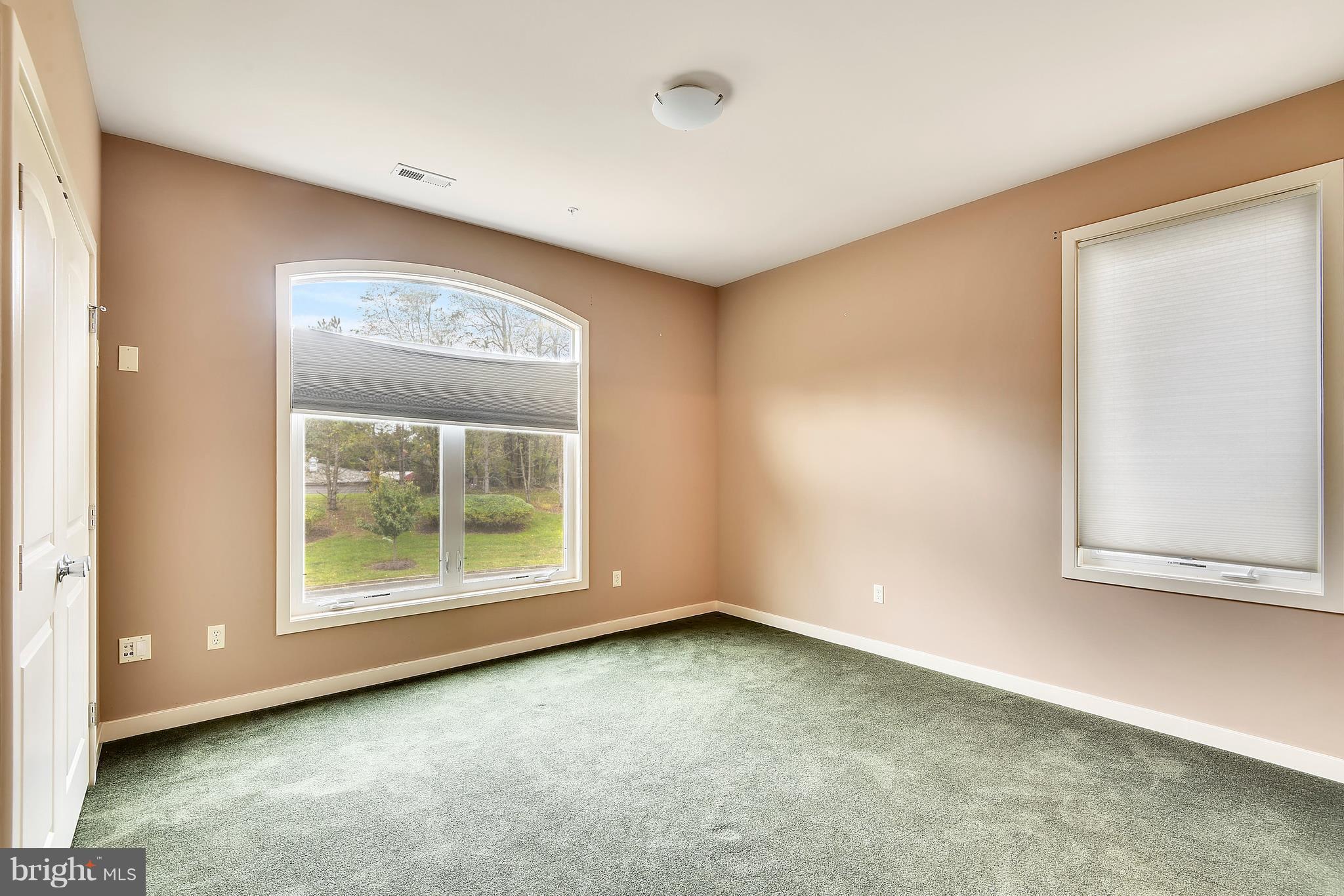 WOODMORE-RESUB-PLAT 5> - Residential