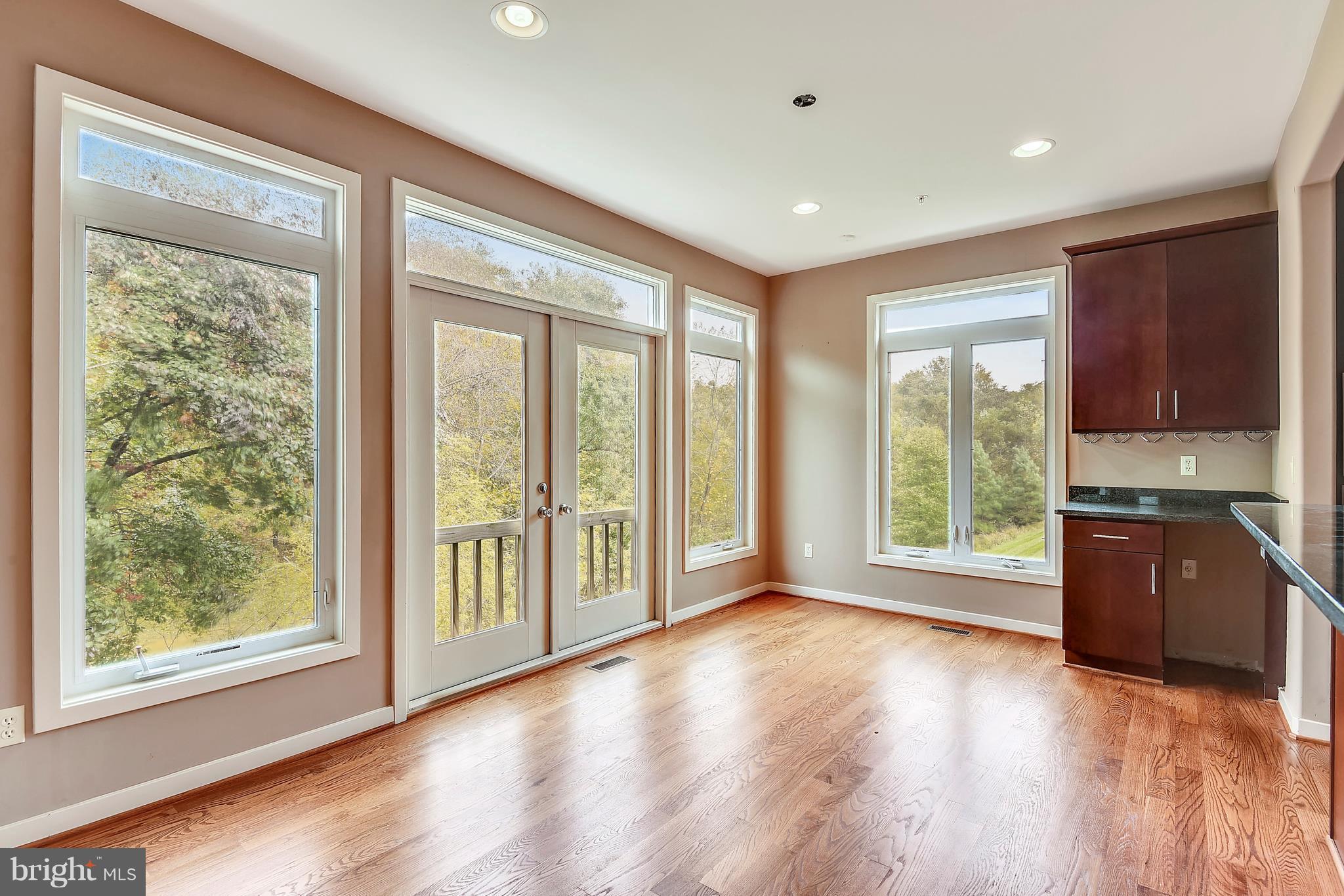 WOODMORE-RESUB-PLAT 5> - Residential