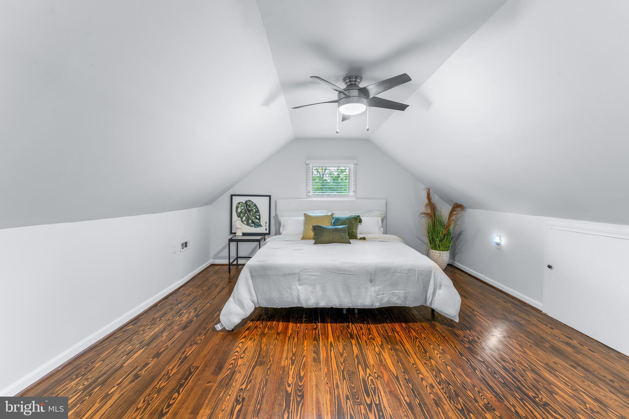 OAKRIDGE - Residential