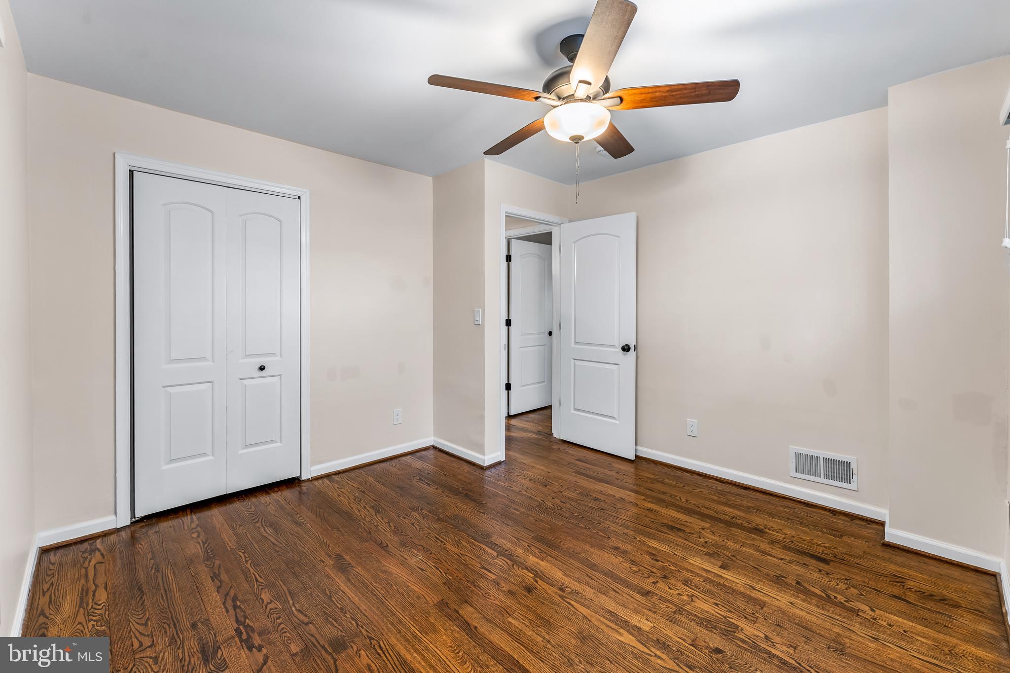 OAKRIDGE - Residential