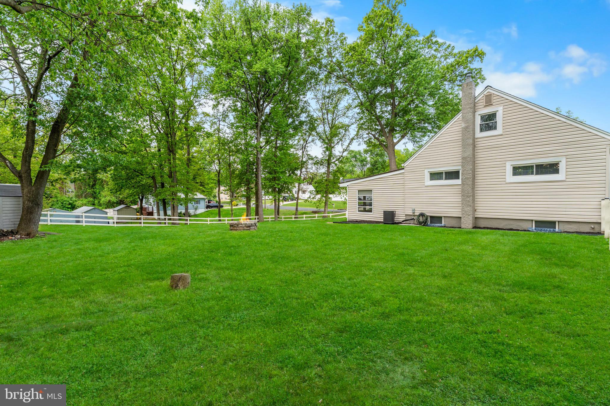 OAKRIDGE - Residential