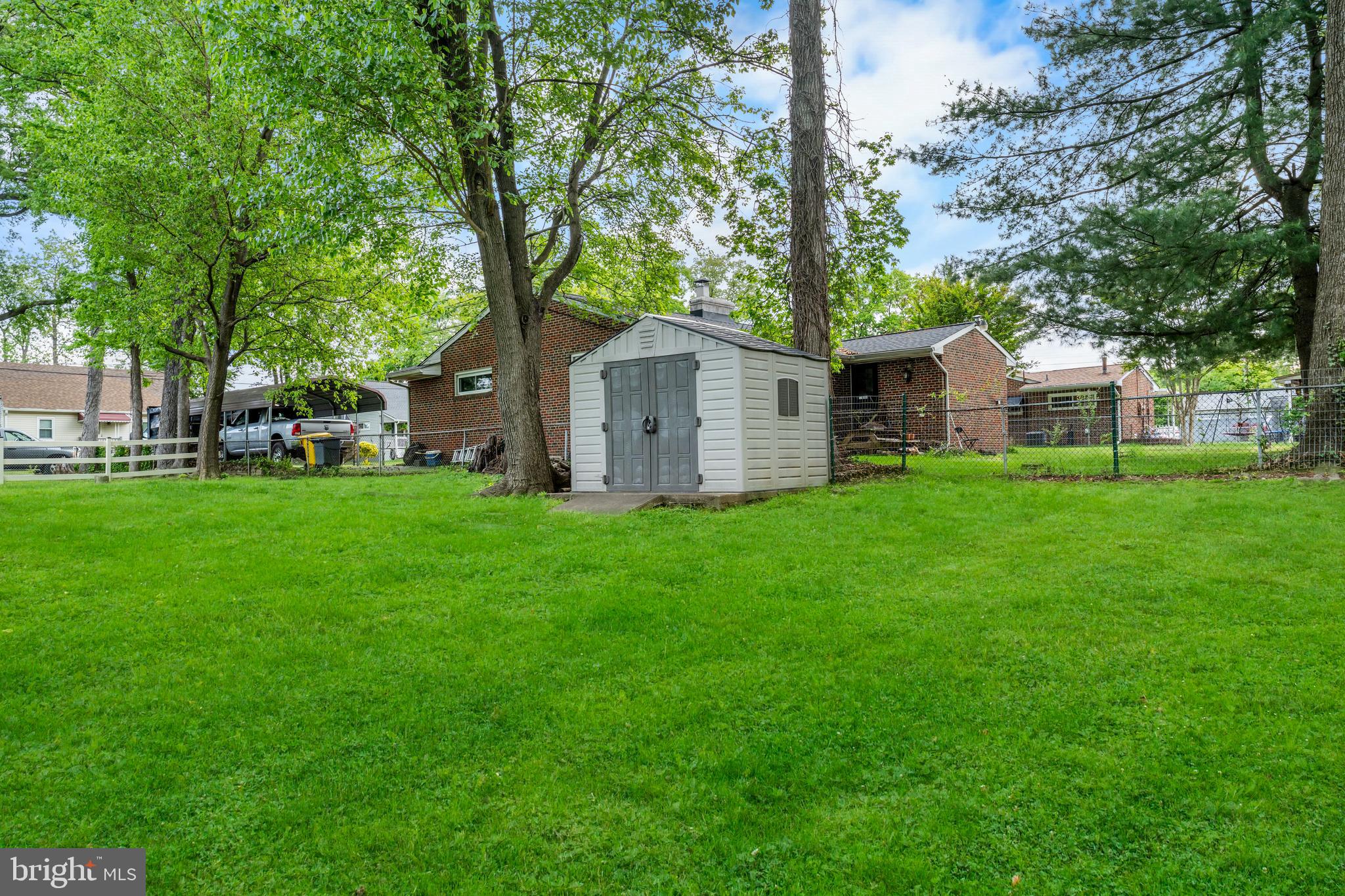 OAKRIDGE - Residential