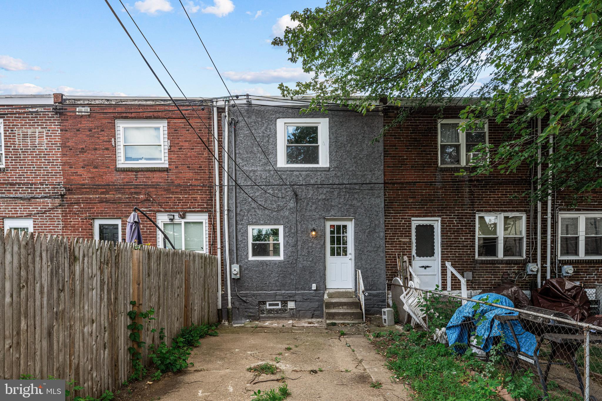 BRIDESBURG - Residential