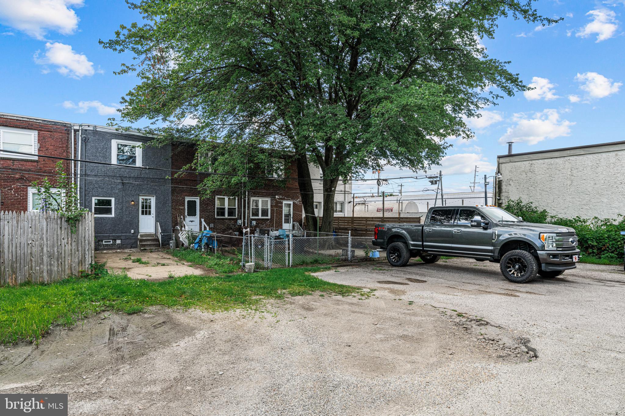 BRIDESBURG - Residential