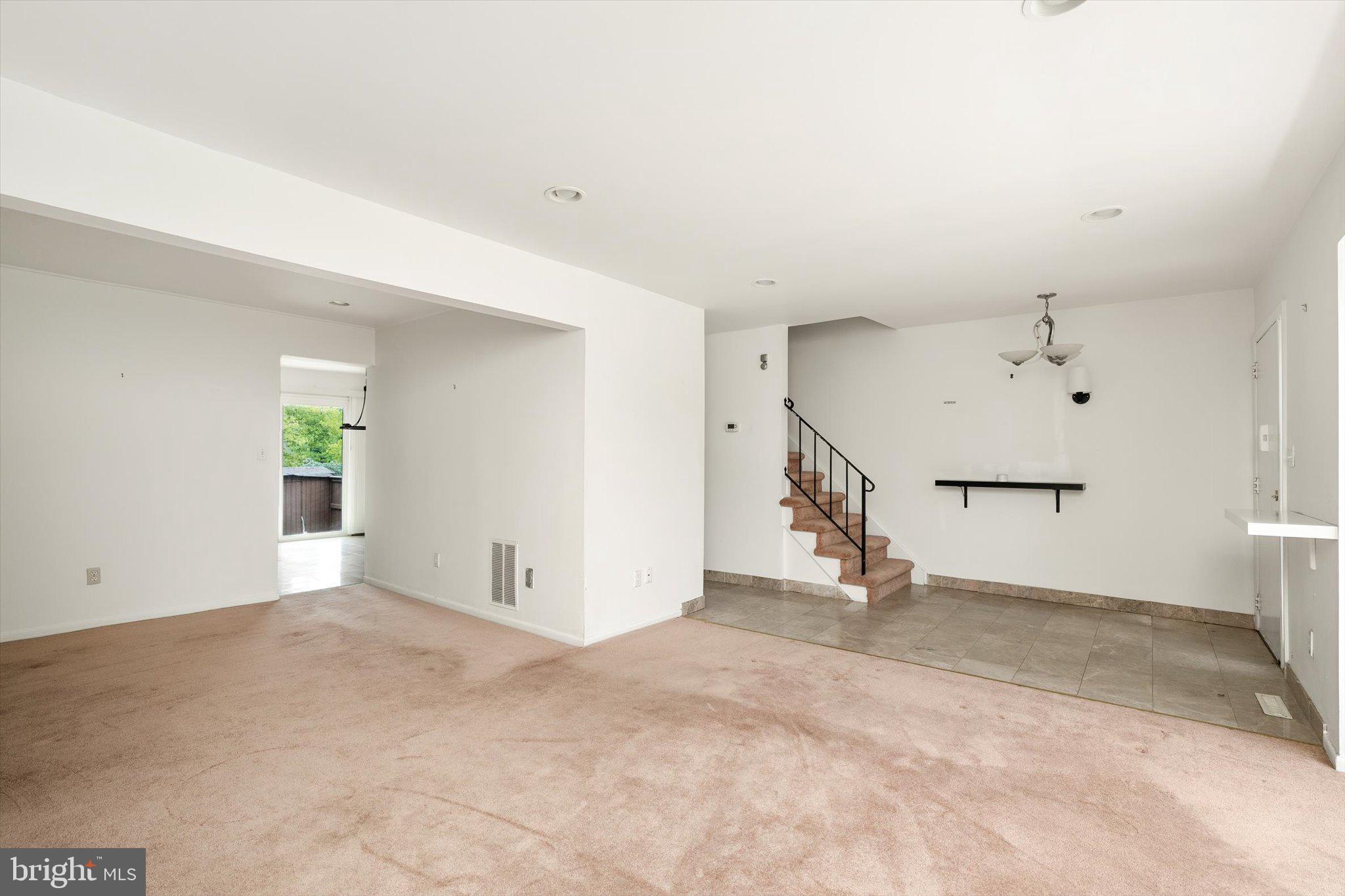 460 FAIRFIELD ROAD