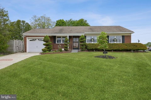 Homes For Sale - 817 Lexington Avenue<br/> TURNERSVILLE, NJ 08012