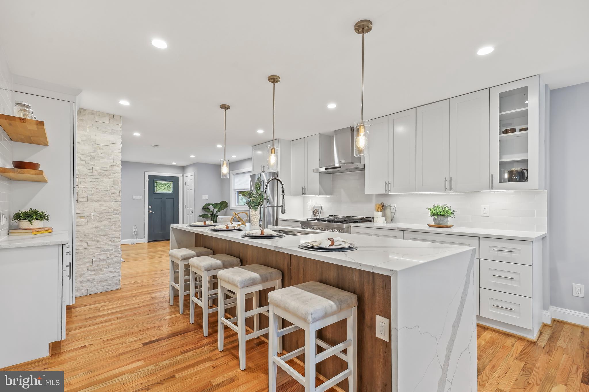 DOMINION HILLS - Residential