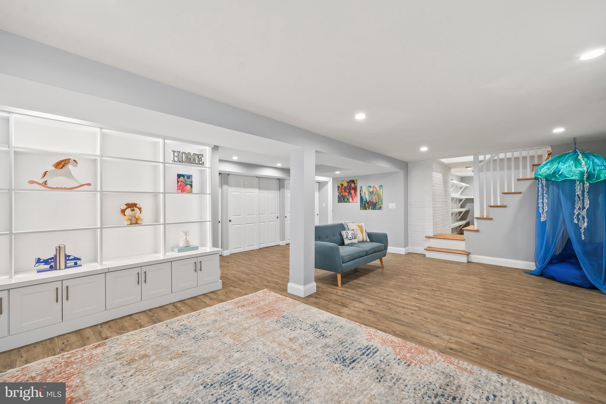 DOMINION HILLS - Residential