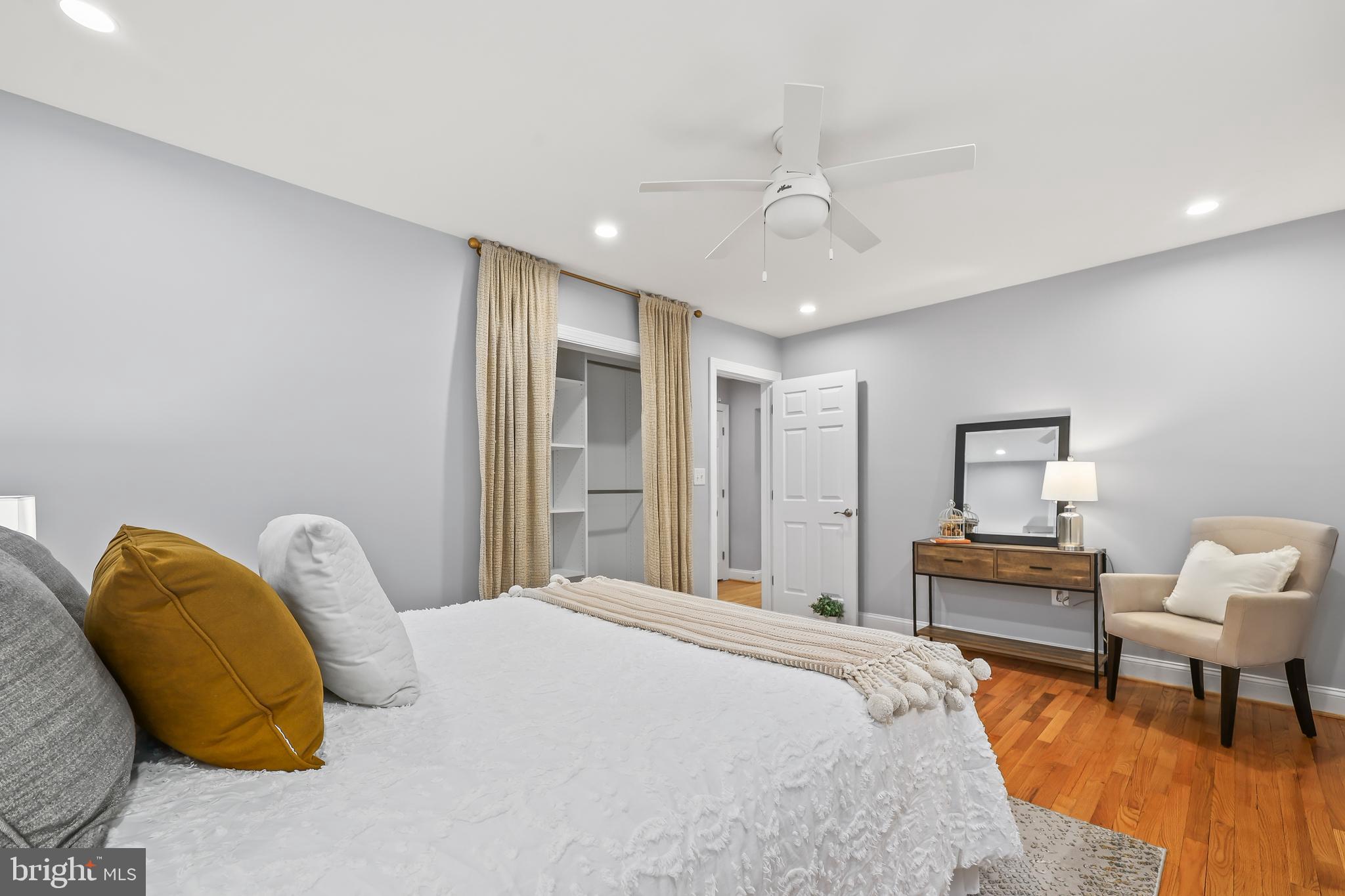 DOMINION HILLS - Residential