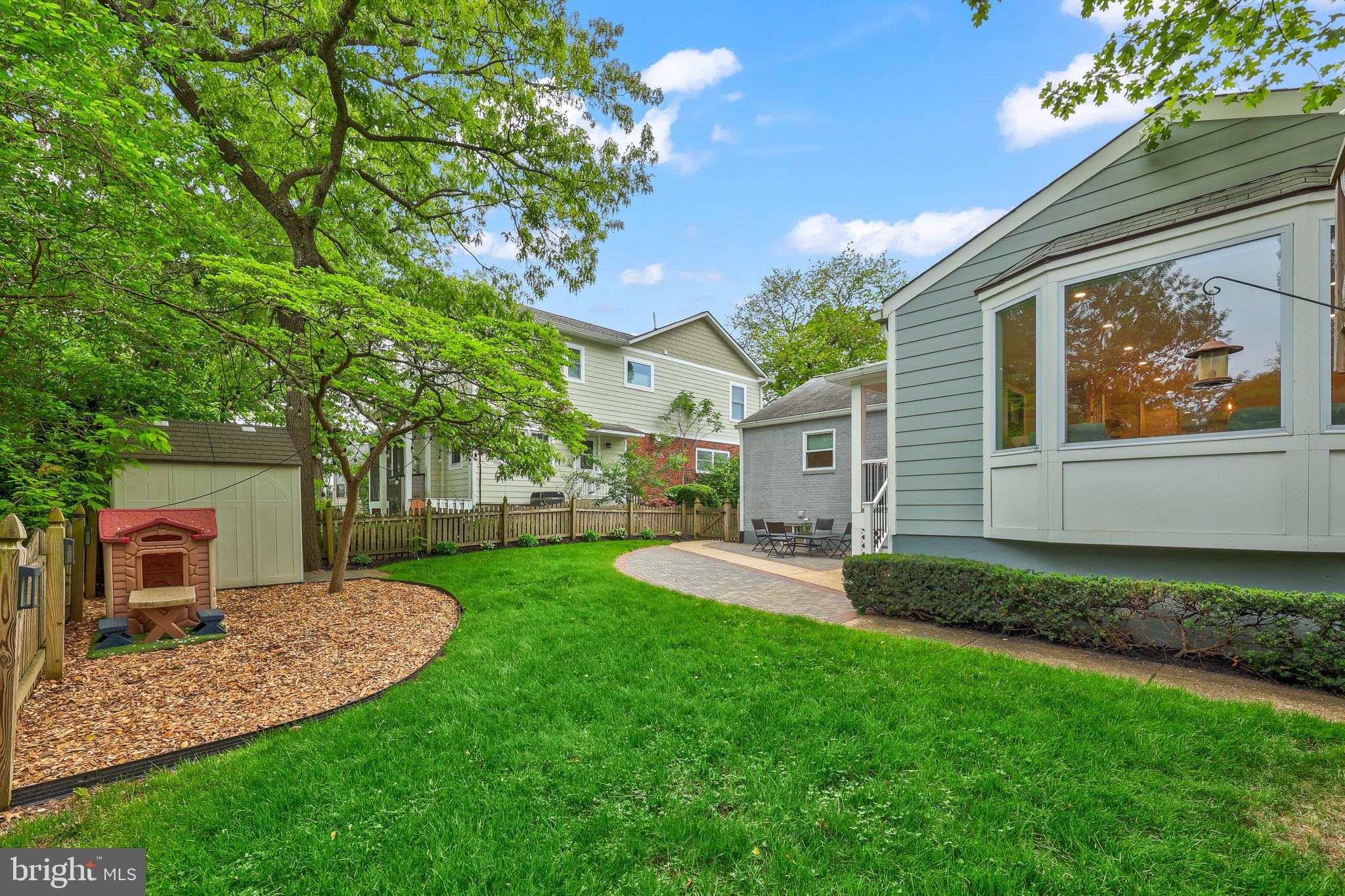 DOMINION HILLS - Residential