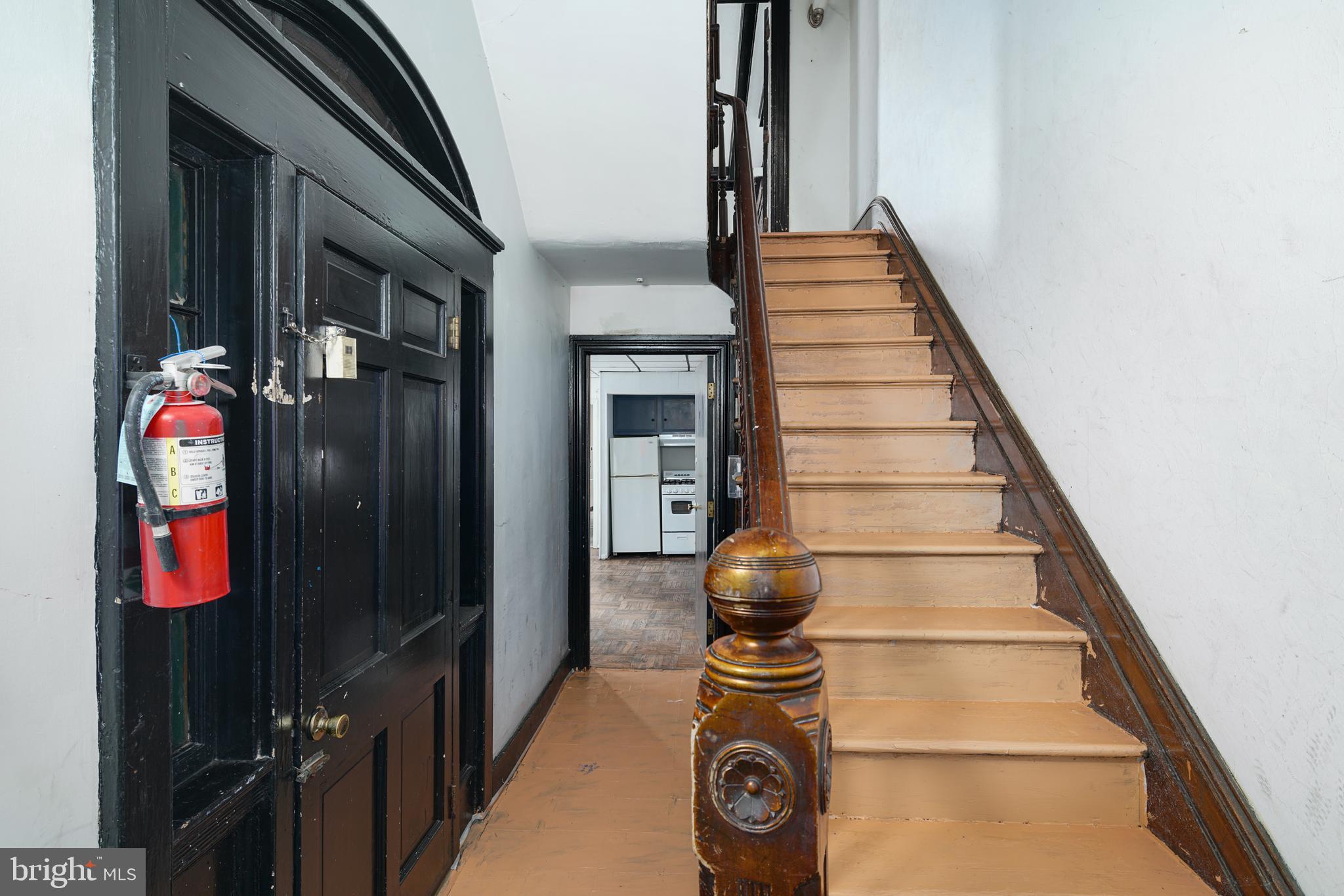 WASHINGTON SQ WEST - Residential Lease