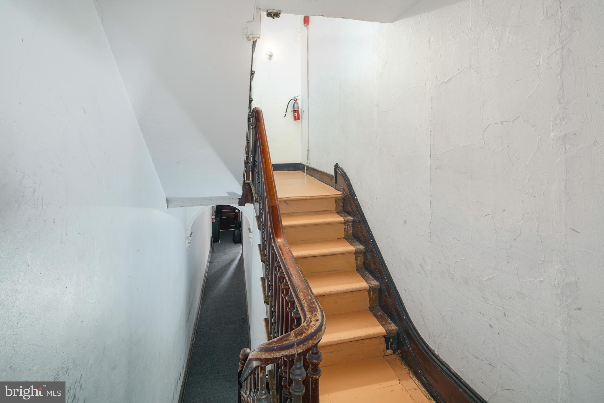 WASHINGTON SQ WEST - Residential Lease