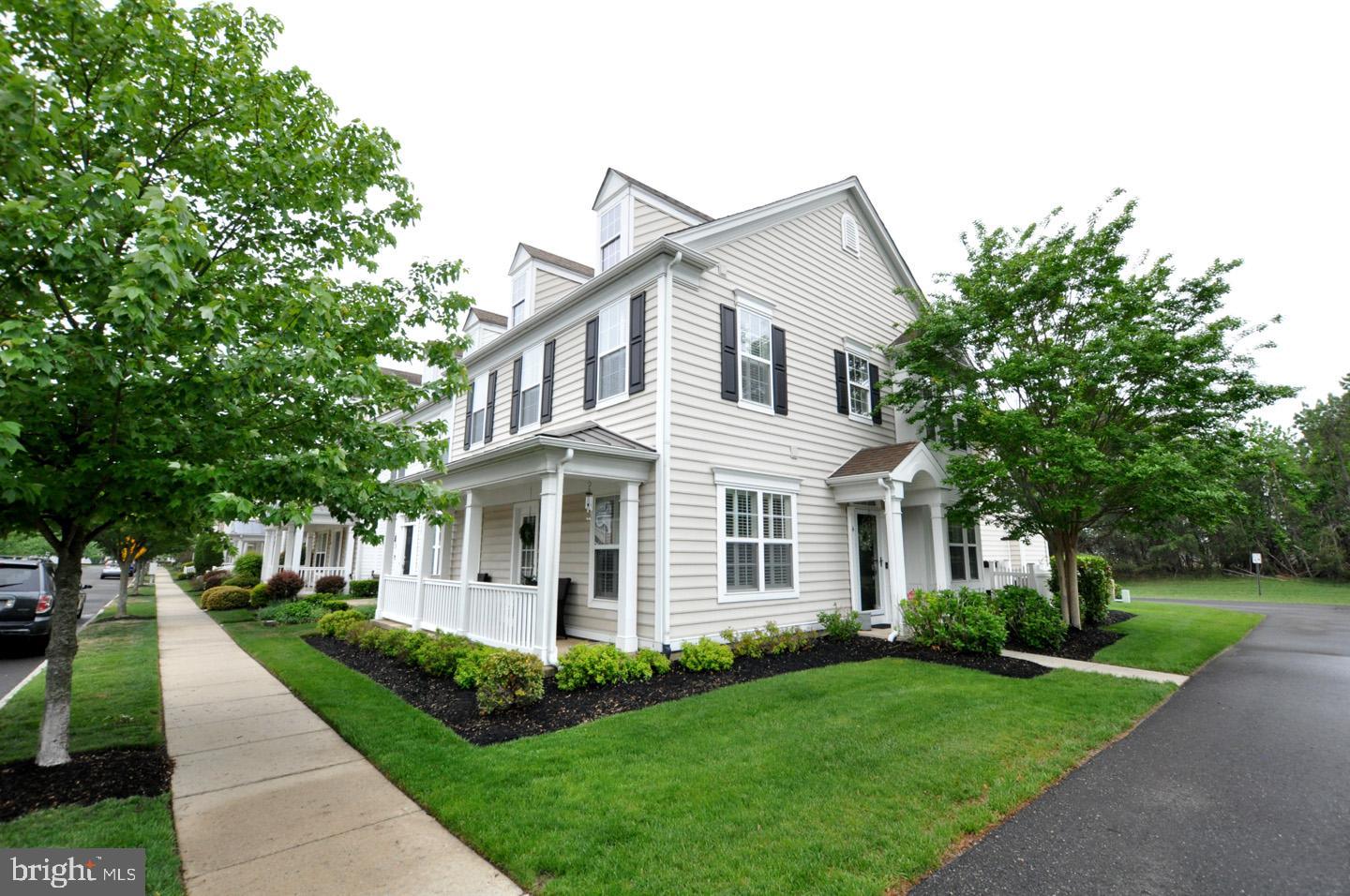 4 MILFORD CIRCLE