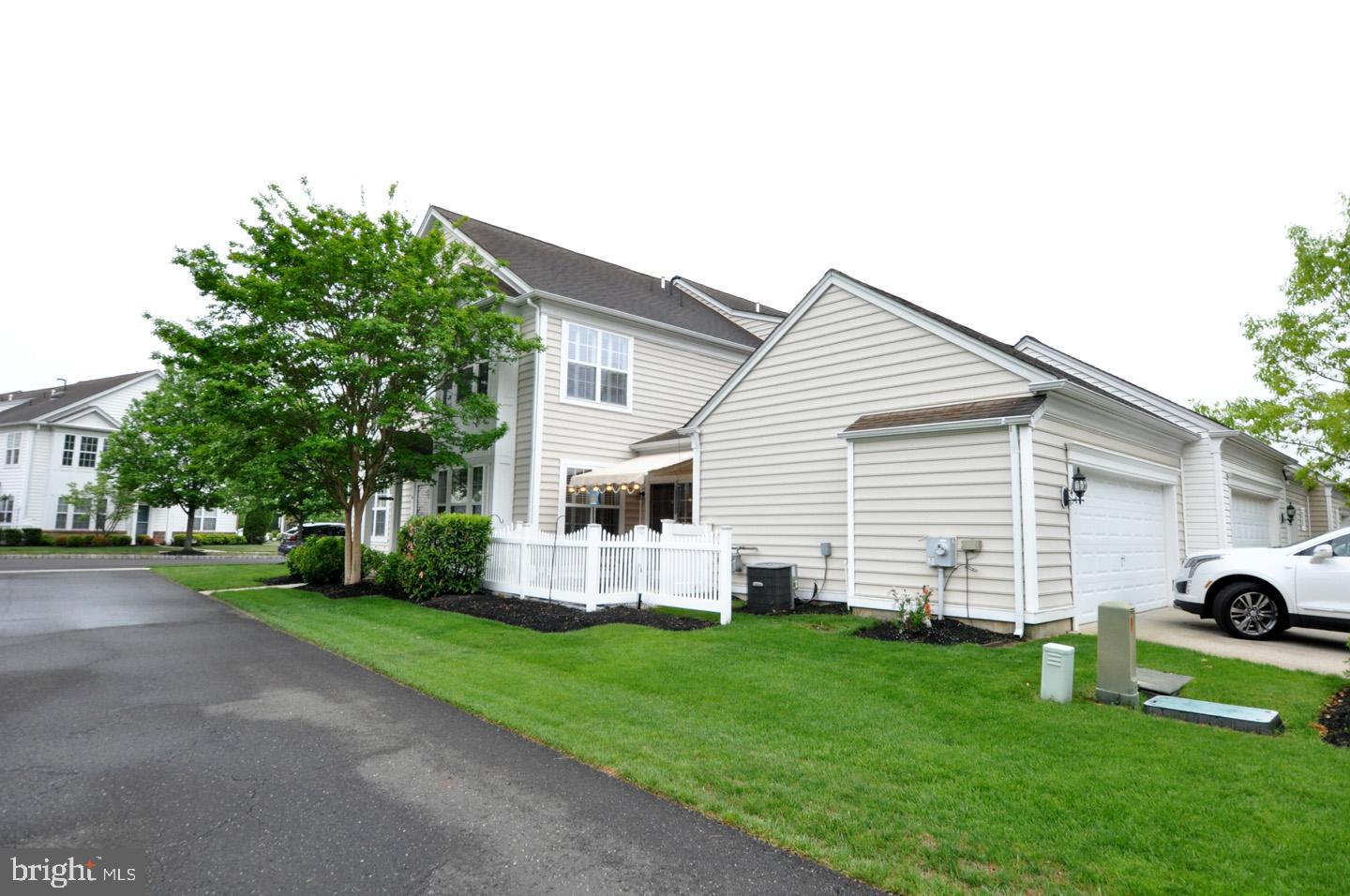 4 MILFORD CIRCLE