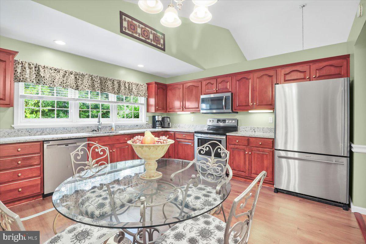 641 HOMESTEAD DRIVE
