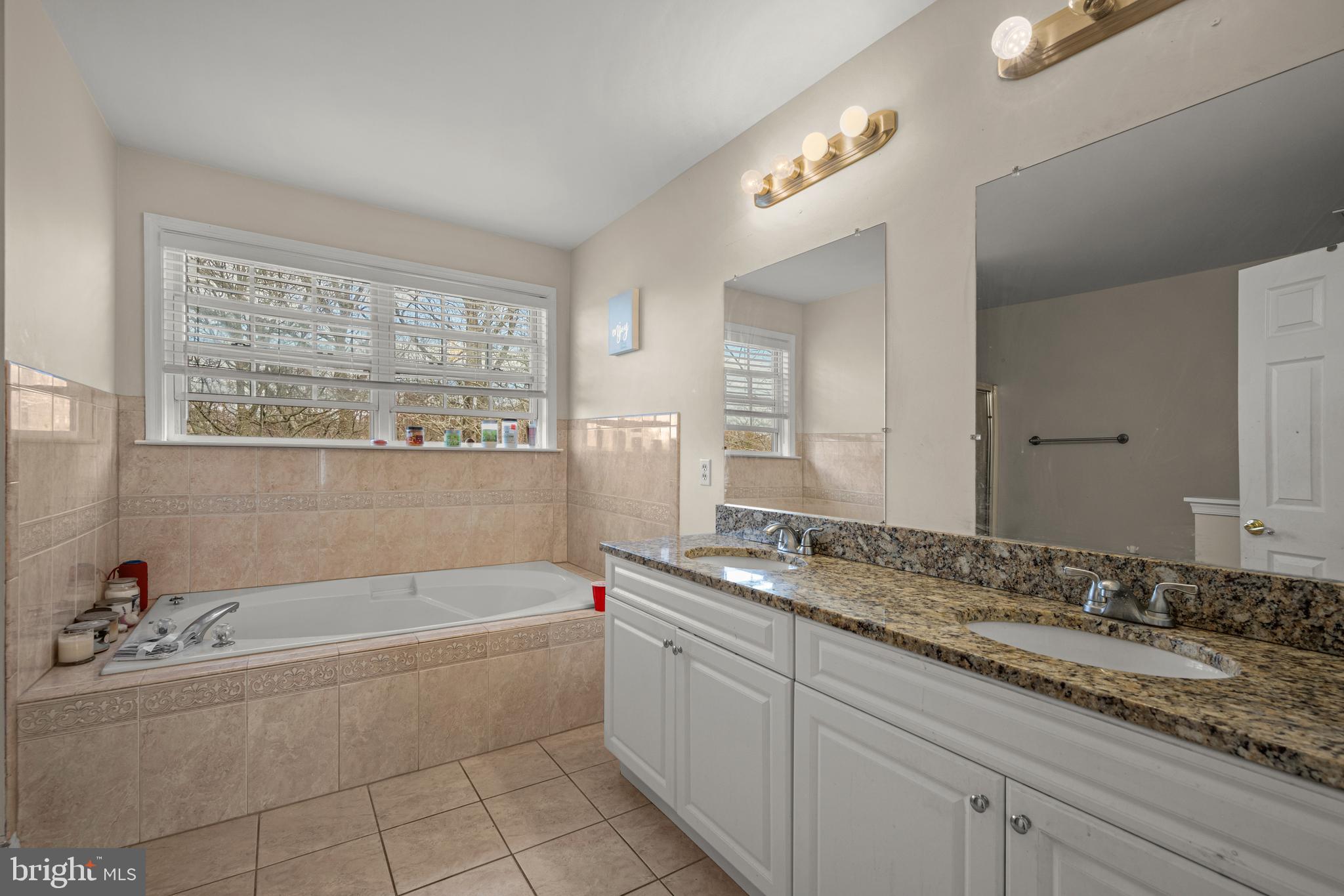 OAKDALE WOODS - Residential