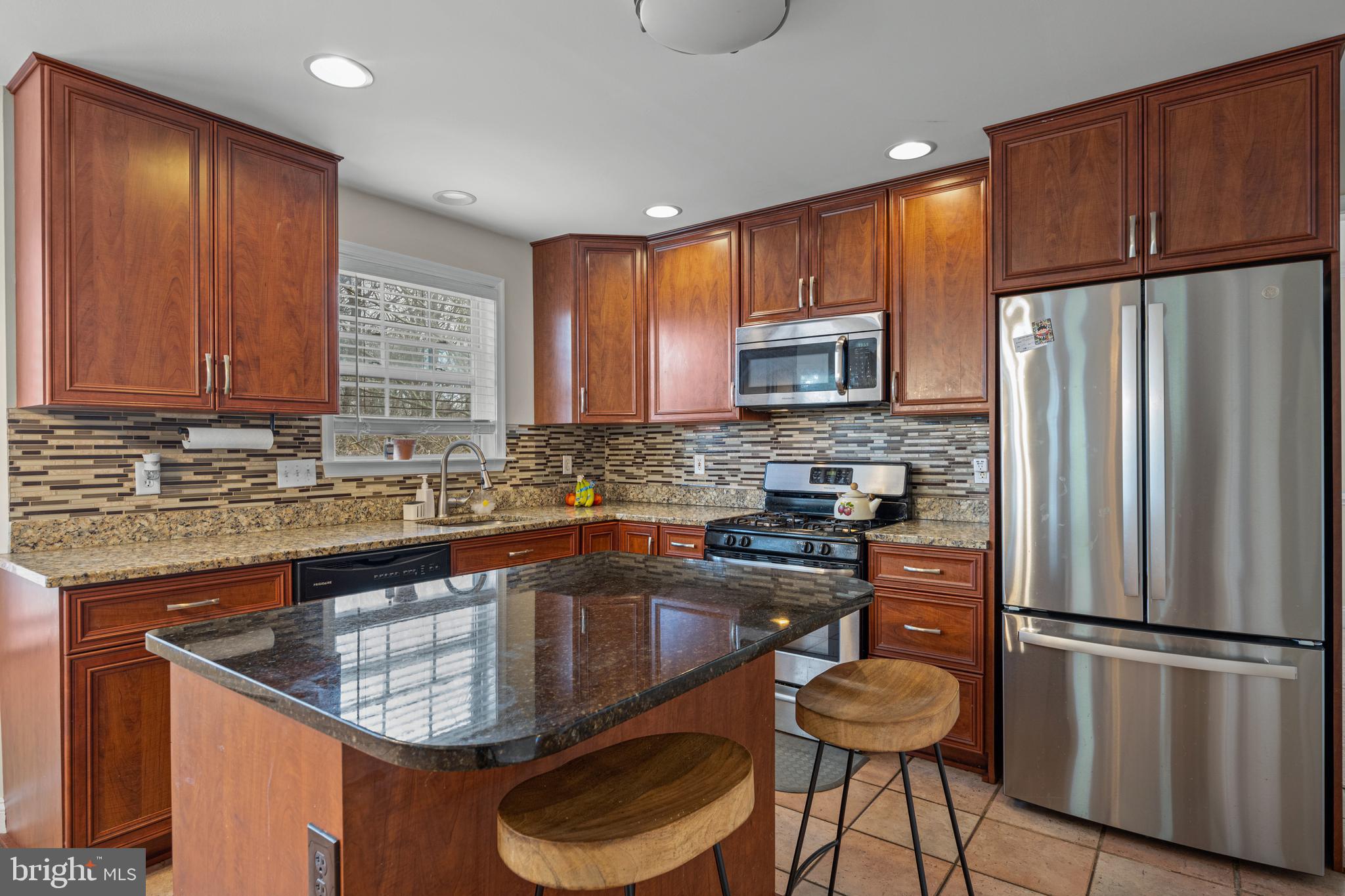 OAKDALE WOODS - Residential