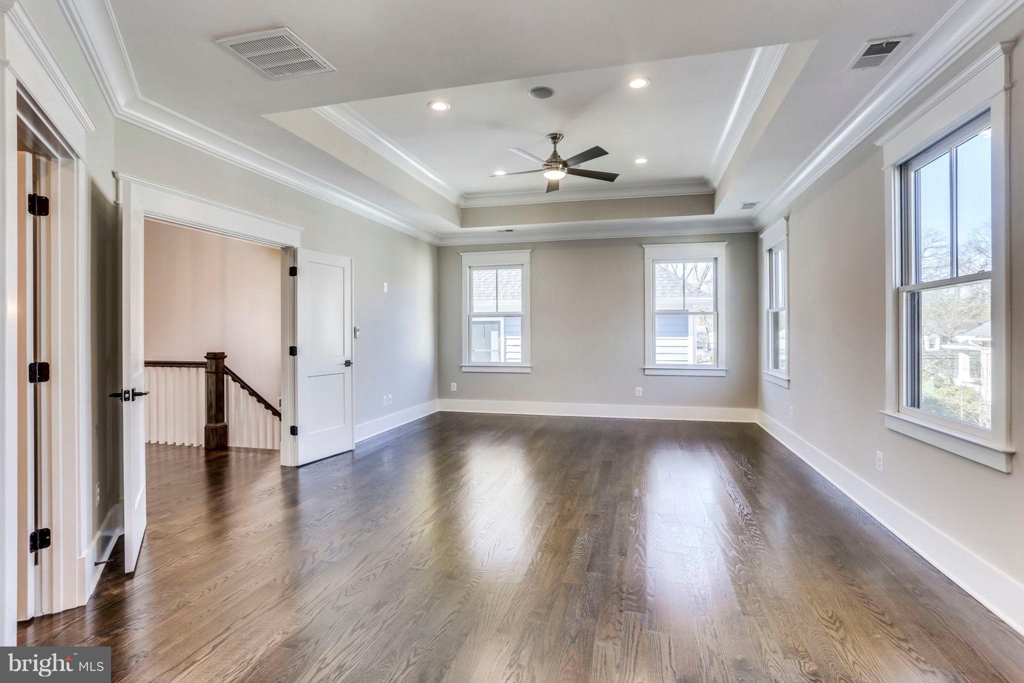 ARLINGTON - Residential