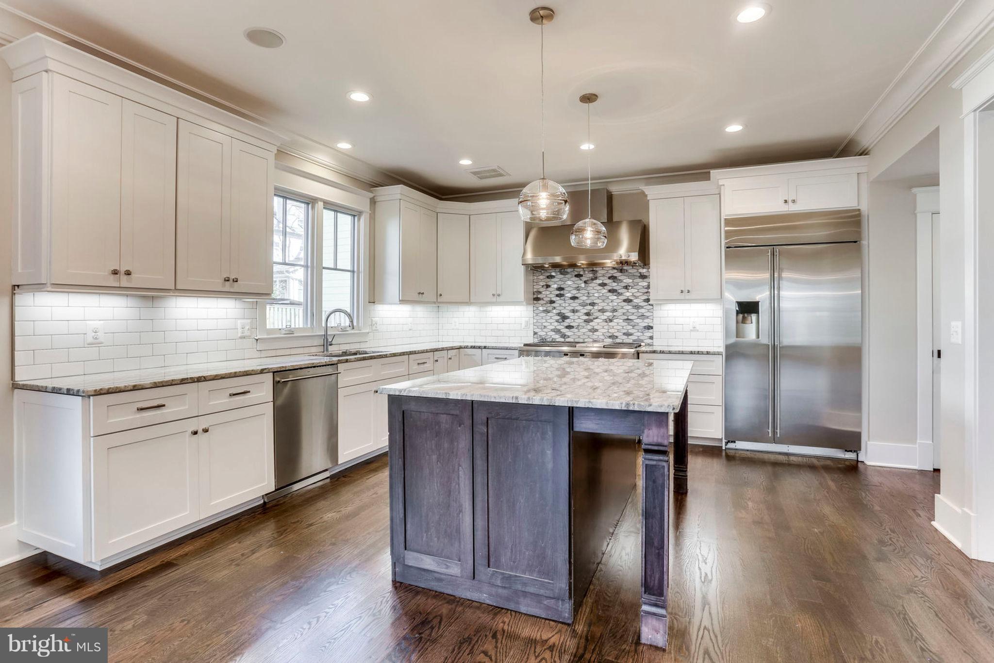 ARLINGTON - Residential