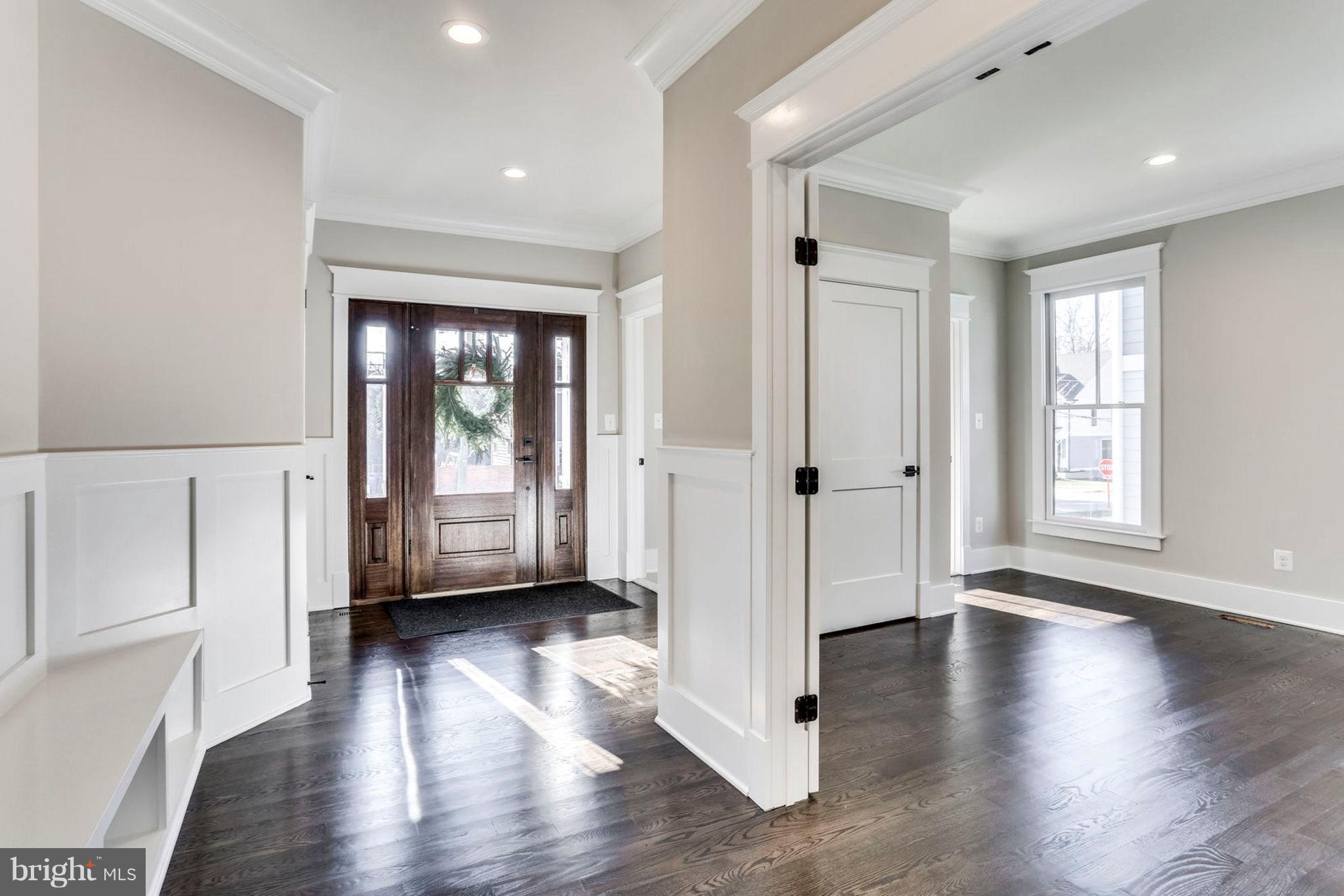 ARLINGTON - Residential