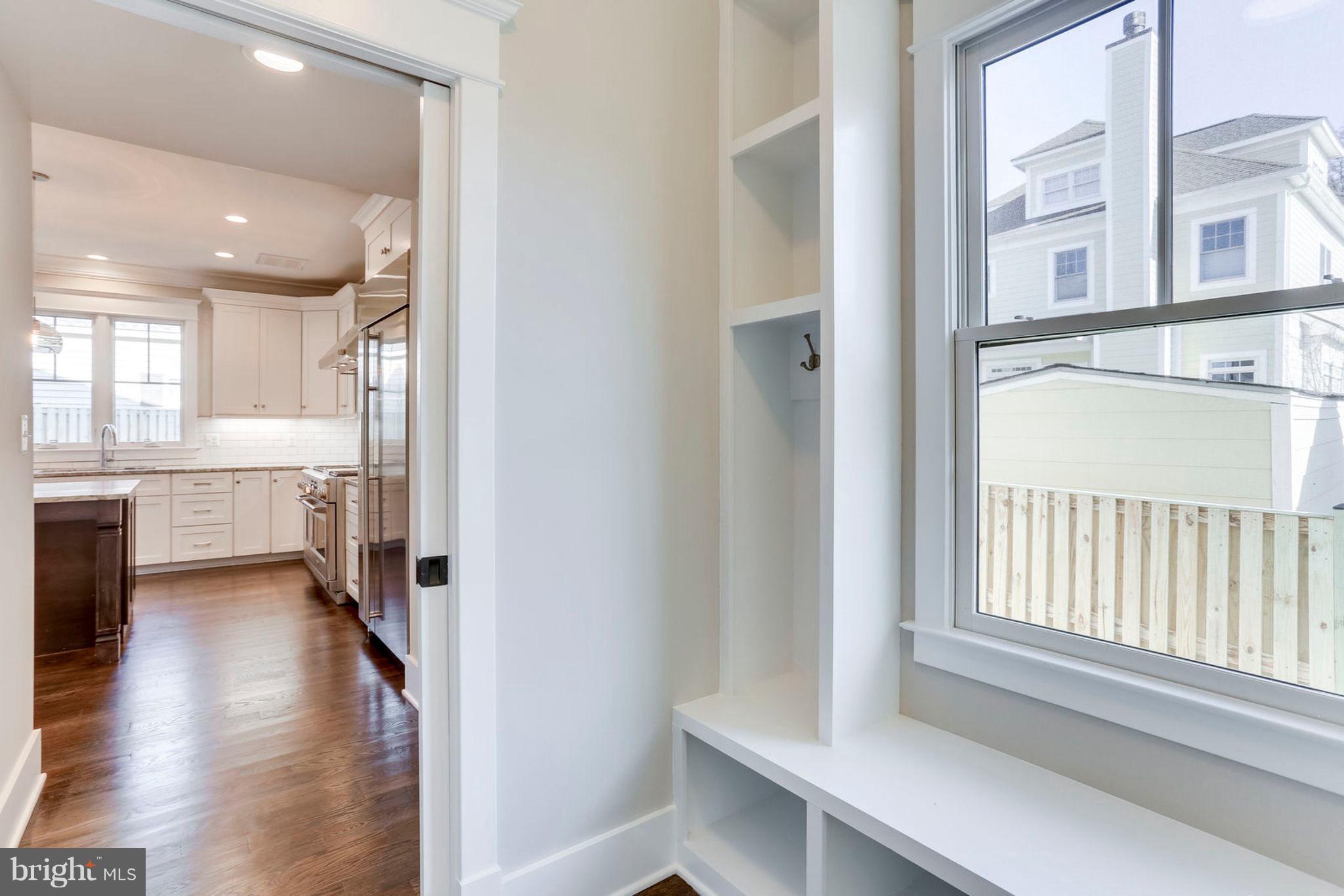 ARLINGTON - Residential