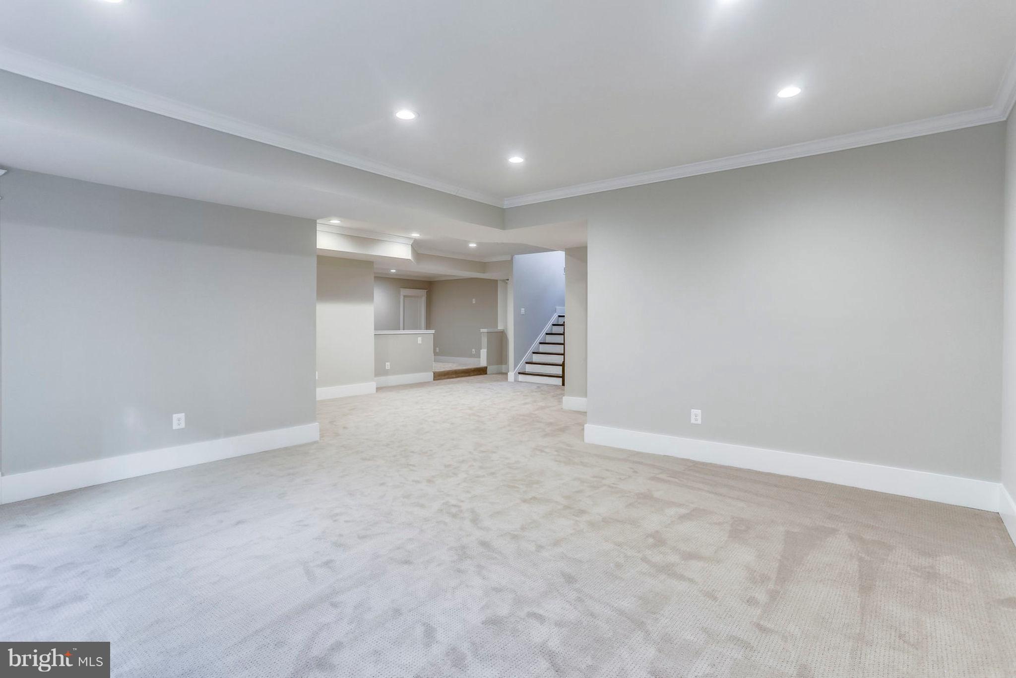 ARLINGTON - Residential