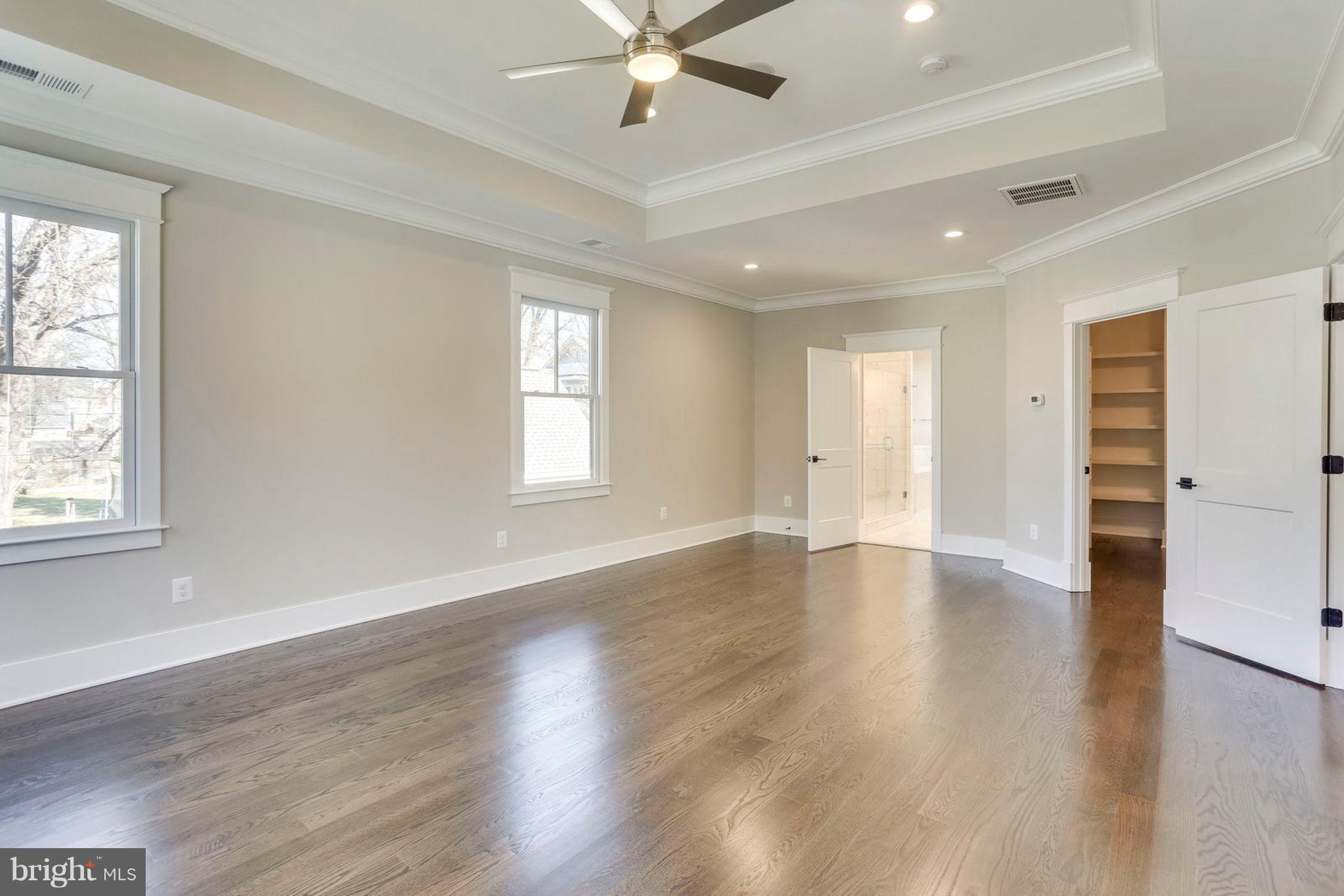 ARLINGTON - Residential