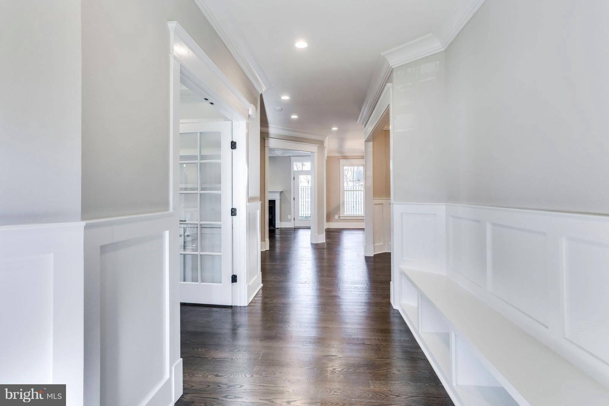 ARLINGTON - Residential