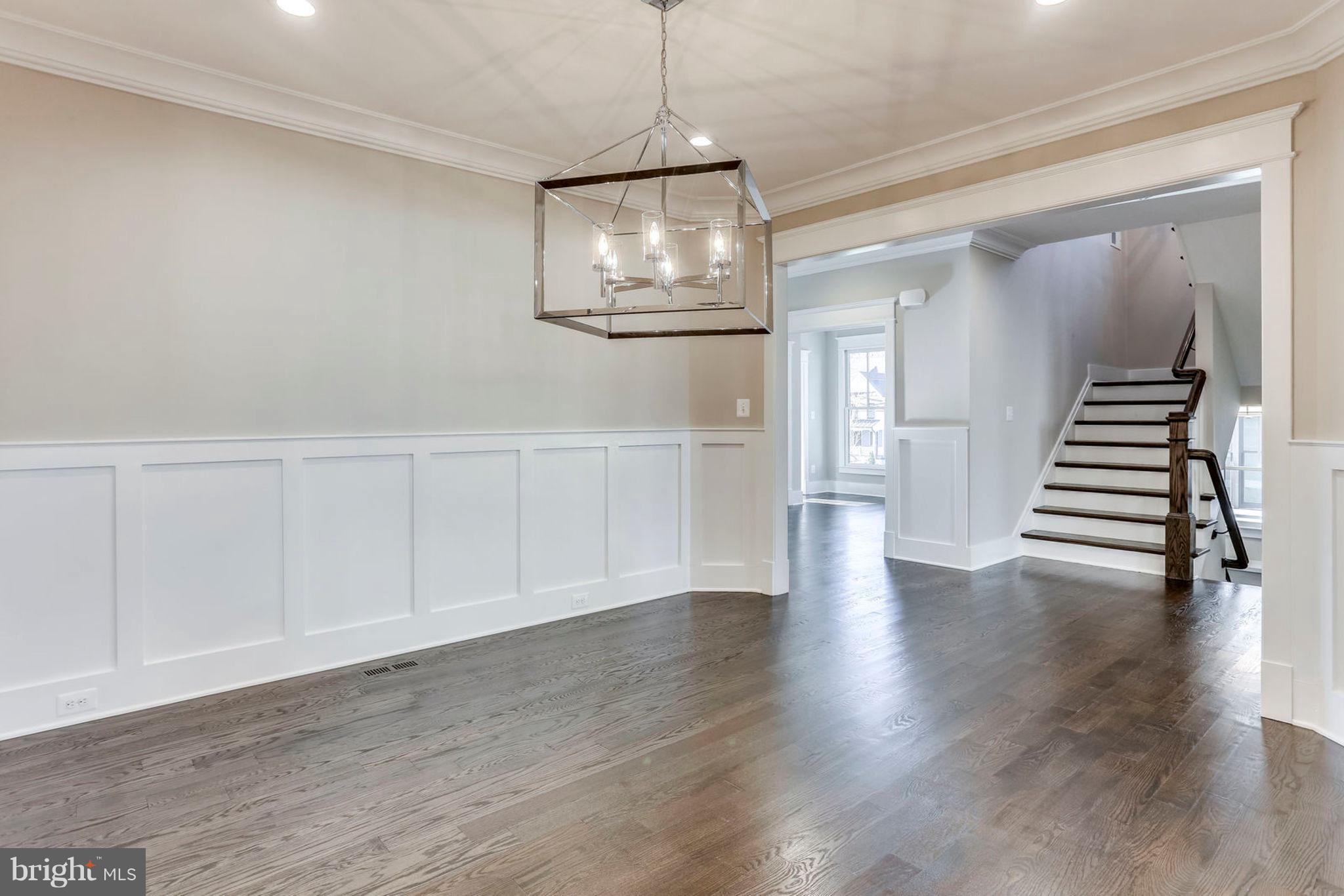 ARLINGTON - Residential