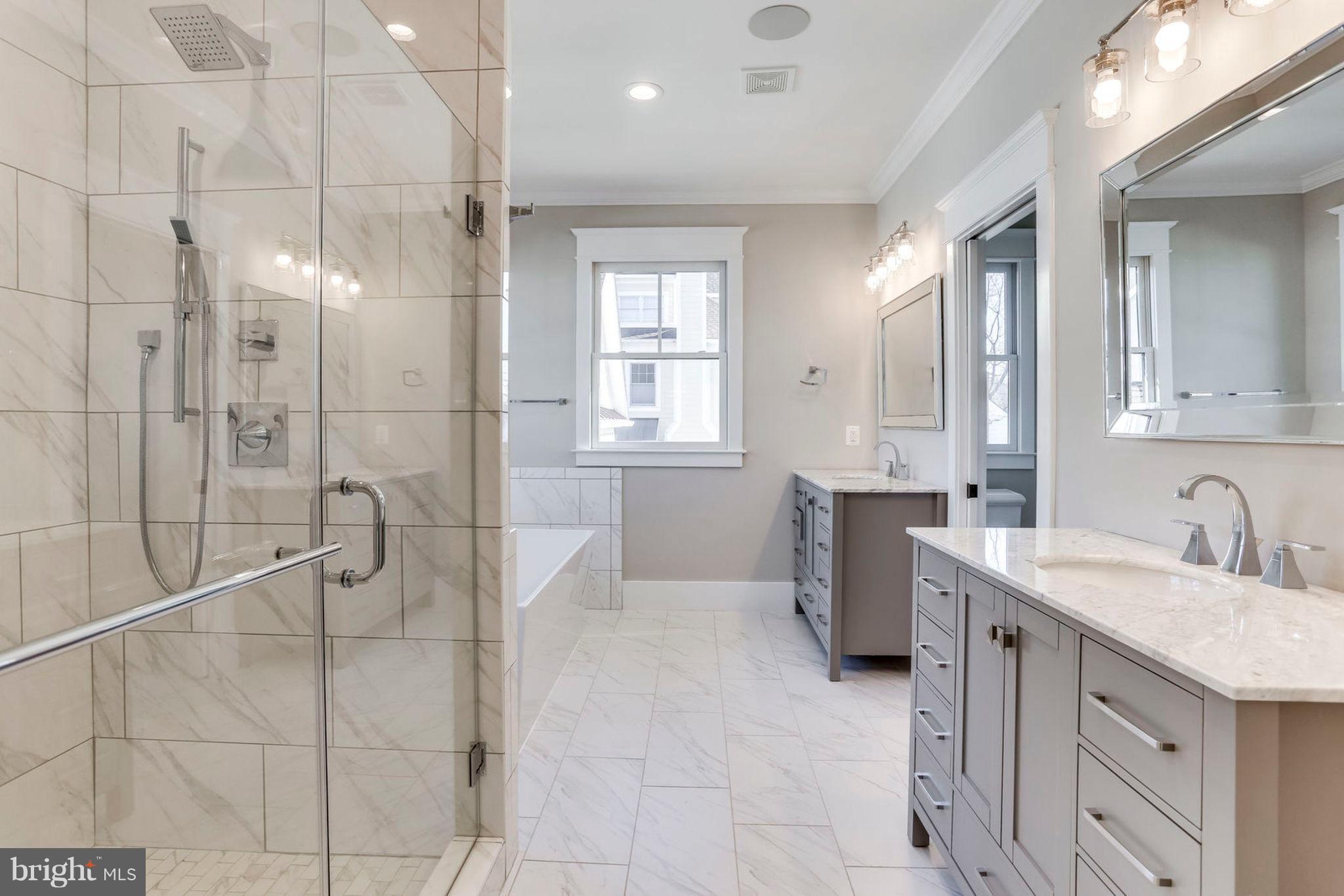 ARLINGTON - Residential