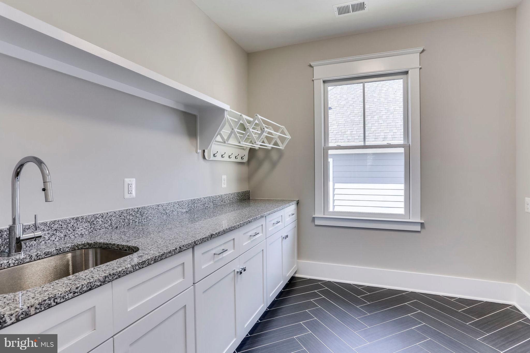 ARLINGTON - Residential