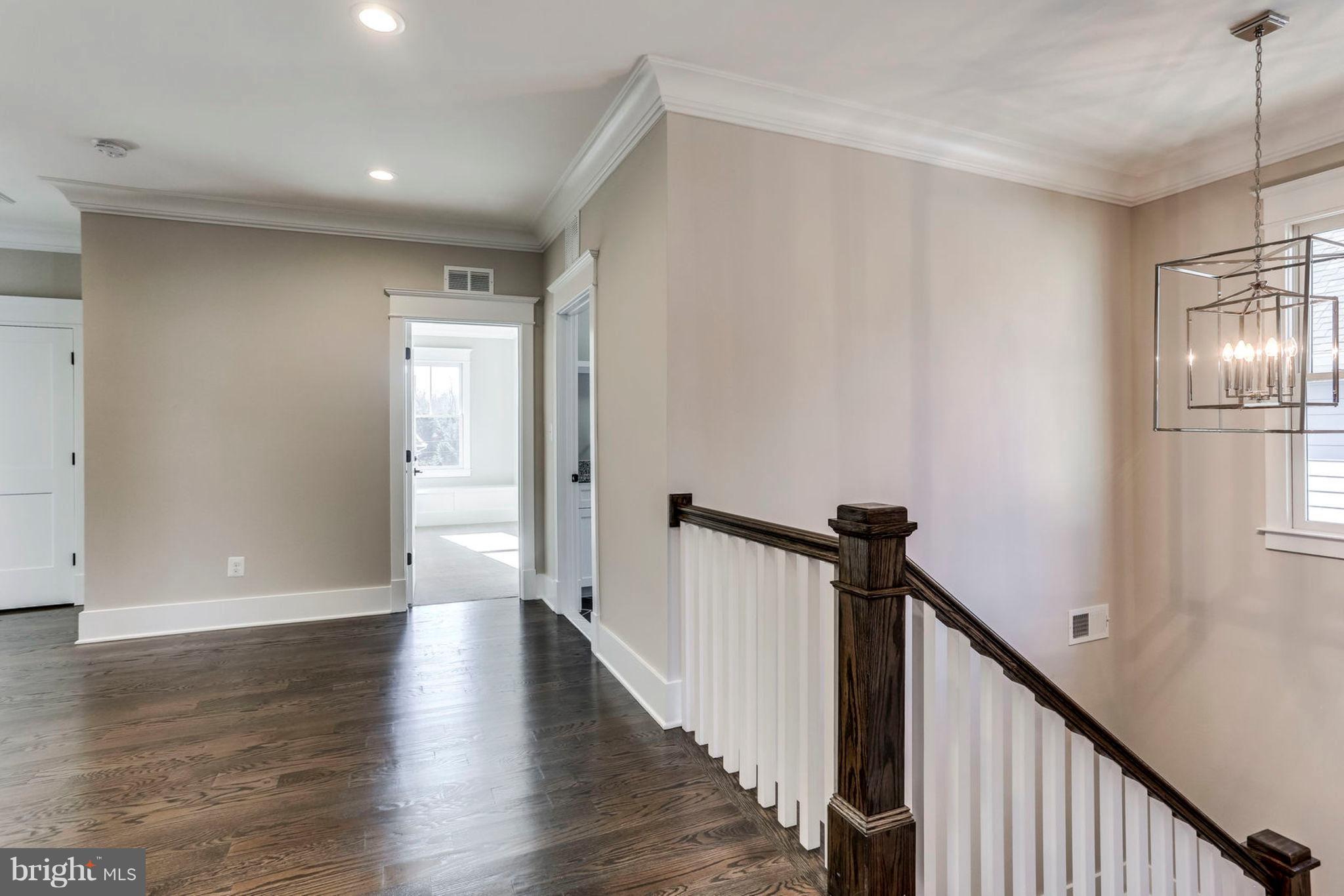 ARLINGTON - Residential