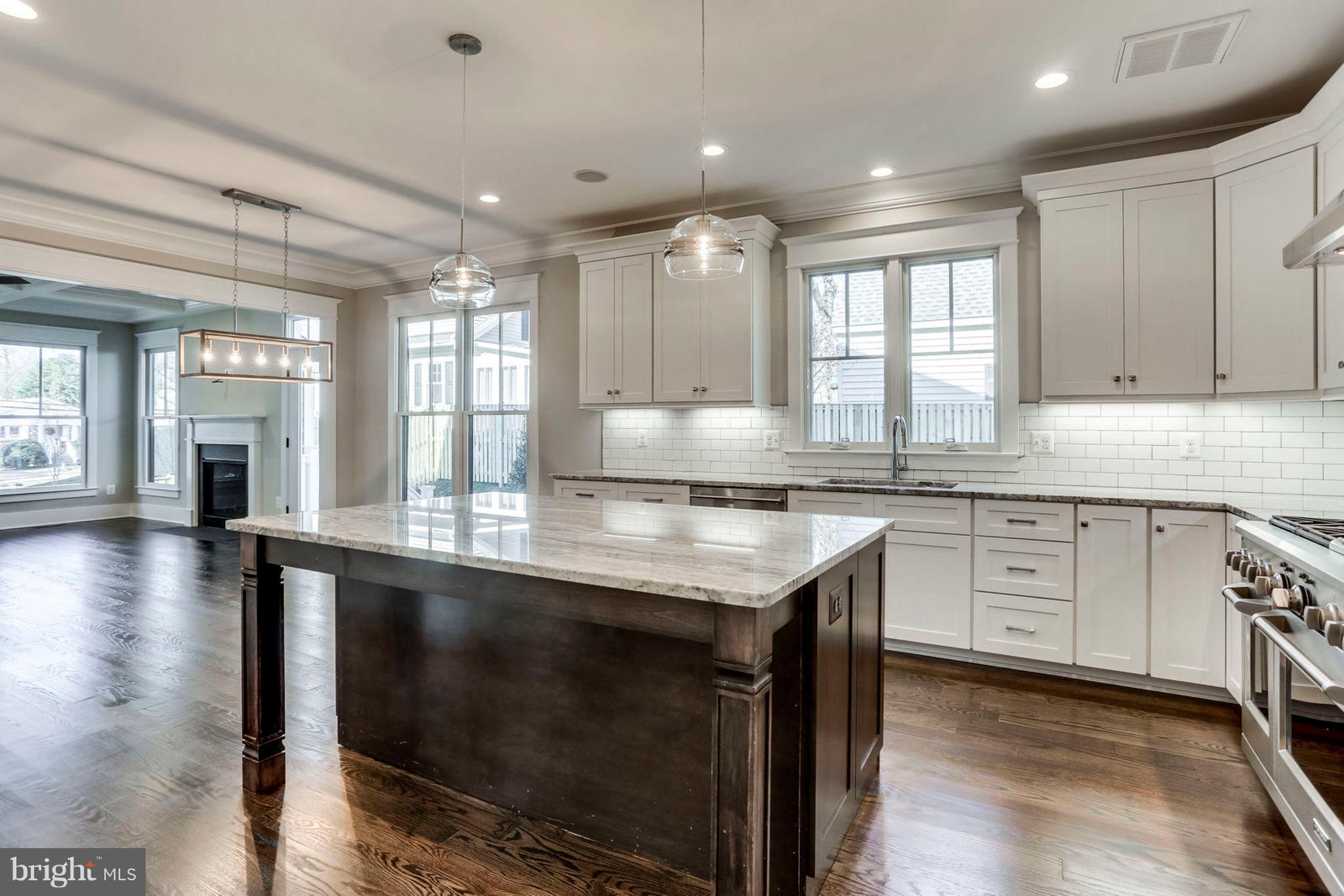 ARLINGTON - Residential