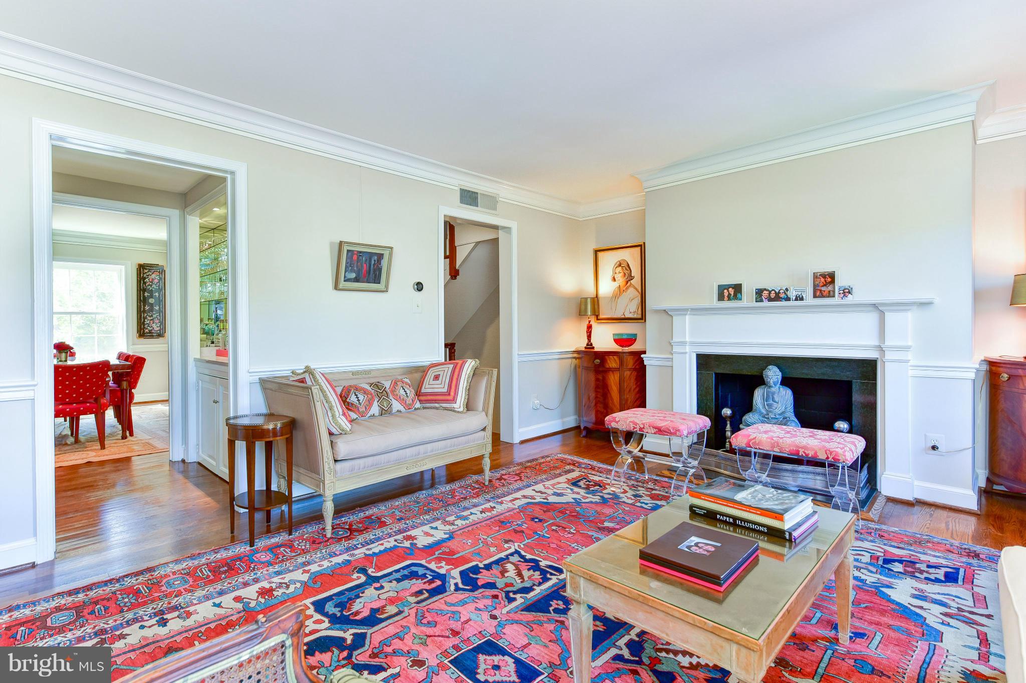 CAMERON MEWS - Residential Lease