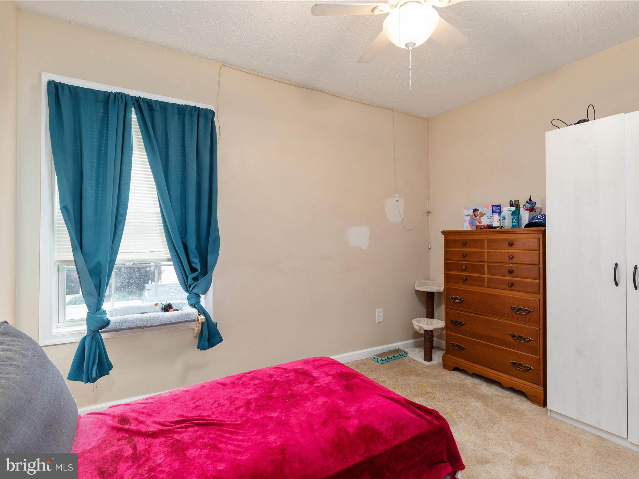 WATERFORD SQUARE - Residential