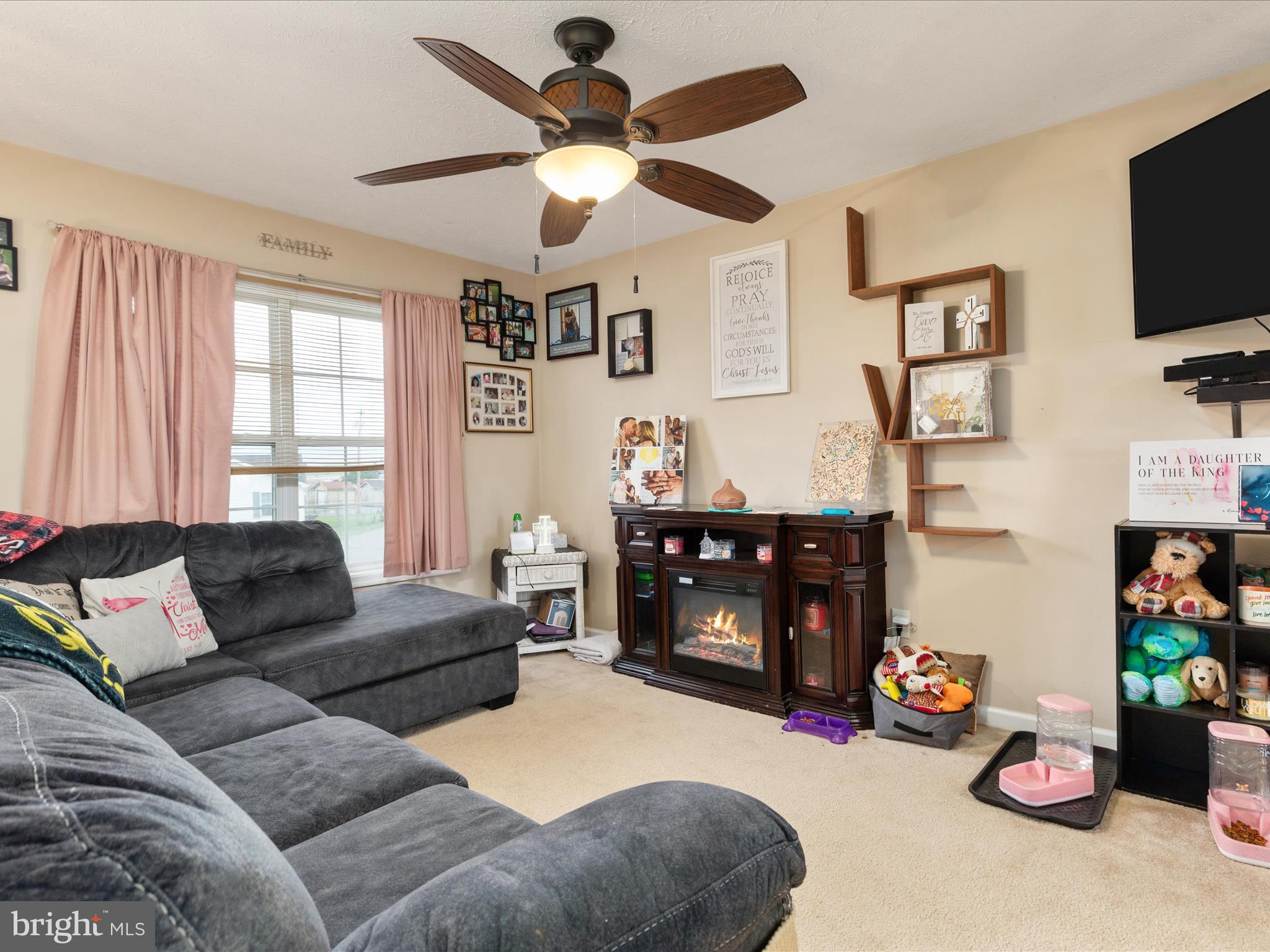 WATERFORD SQUARE - Residential