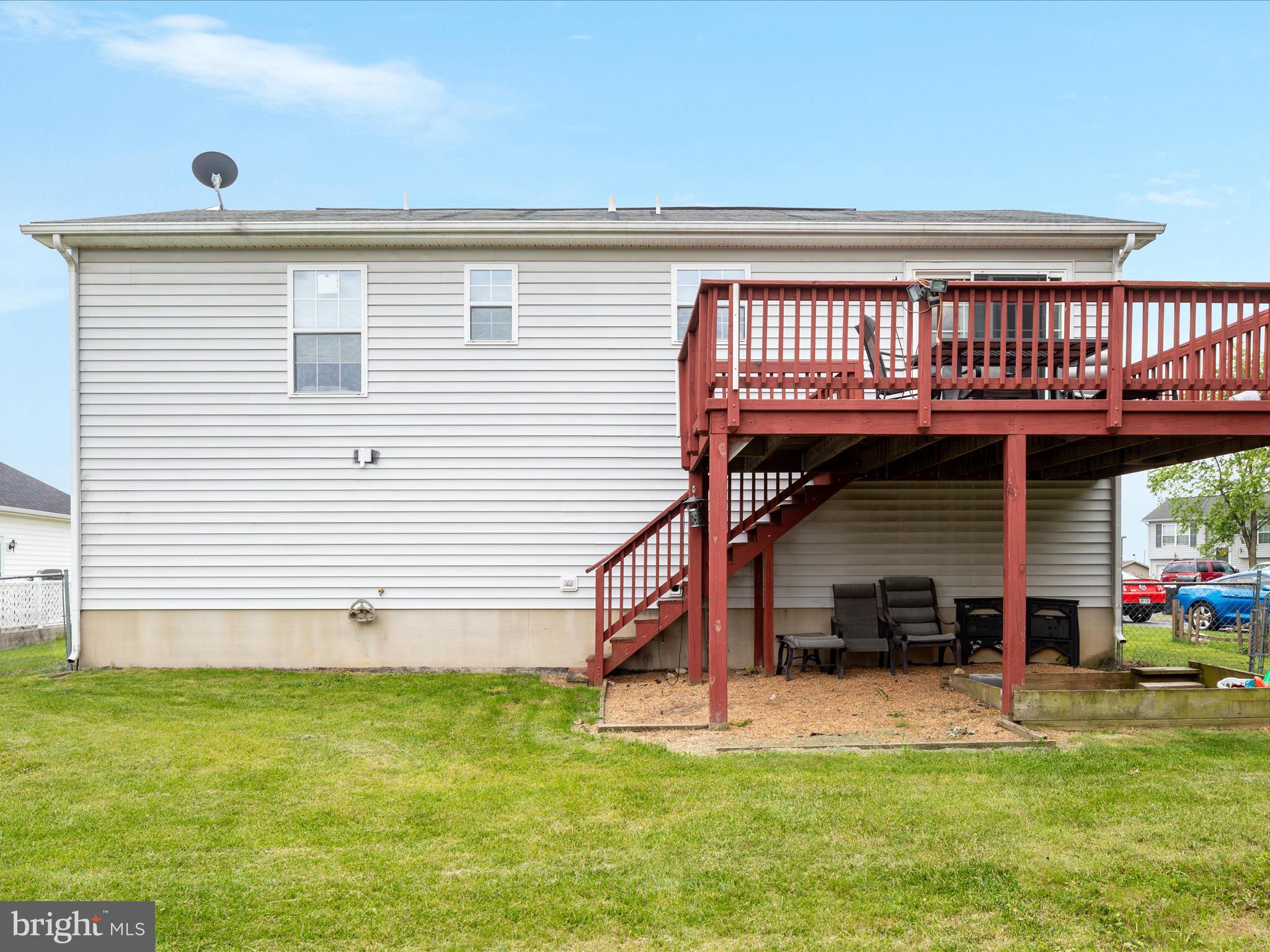 WATERFORD SQUARE - Residential