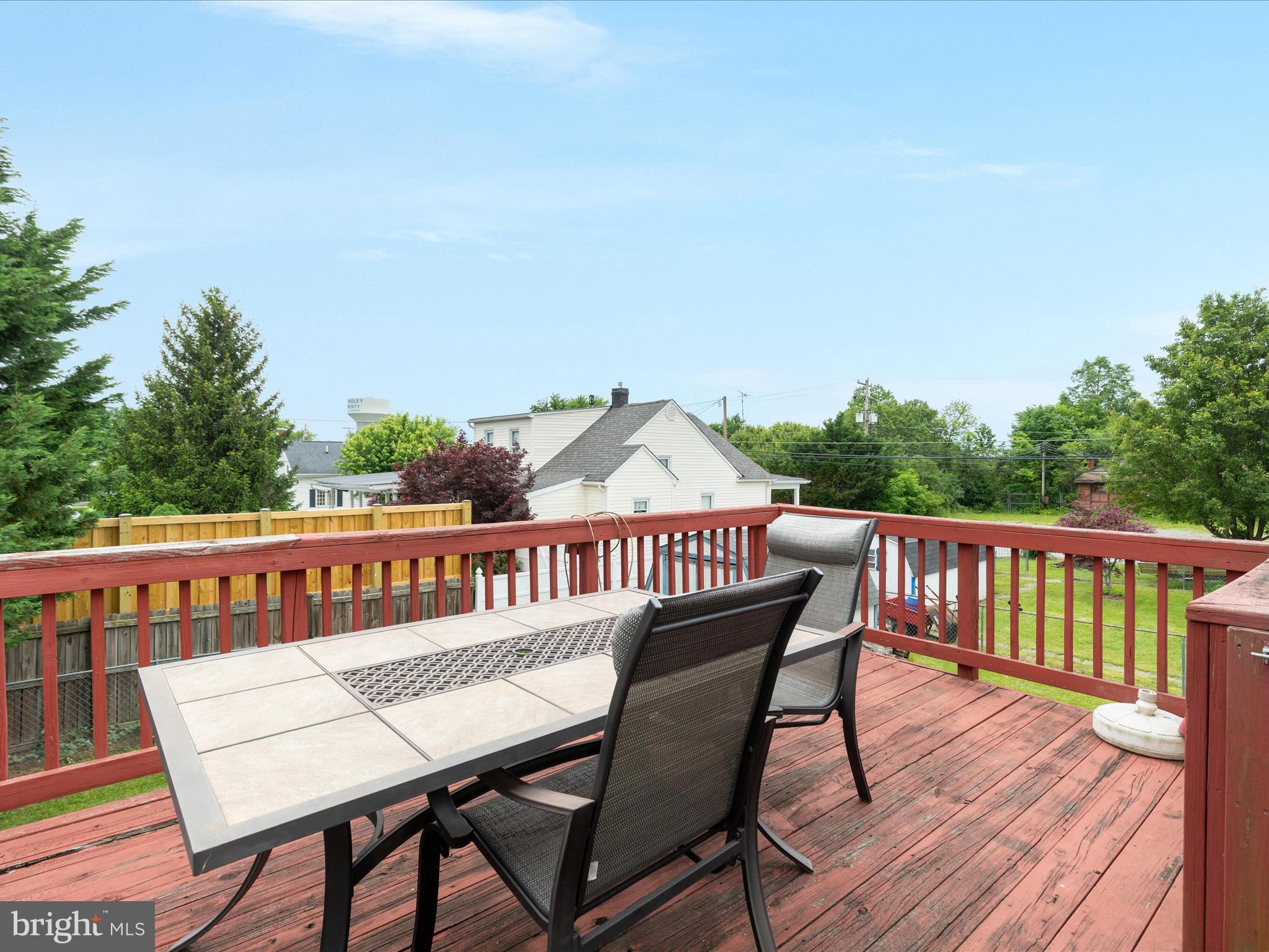 WATERFORD SQUARE - Residential